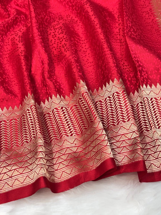 Red Pure Tanchoi Silk Handwoven Banarasi Saree