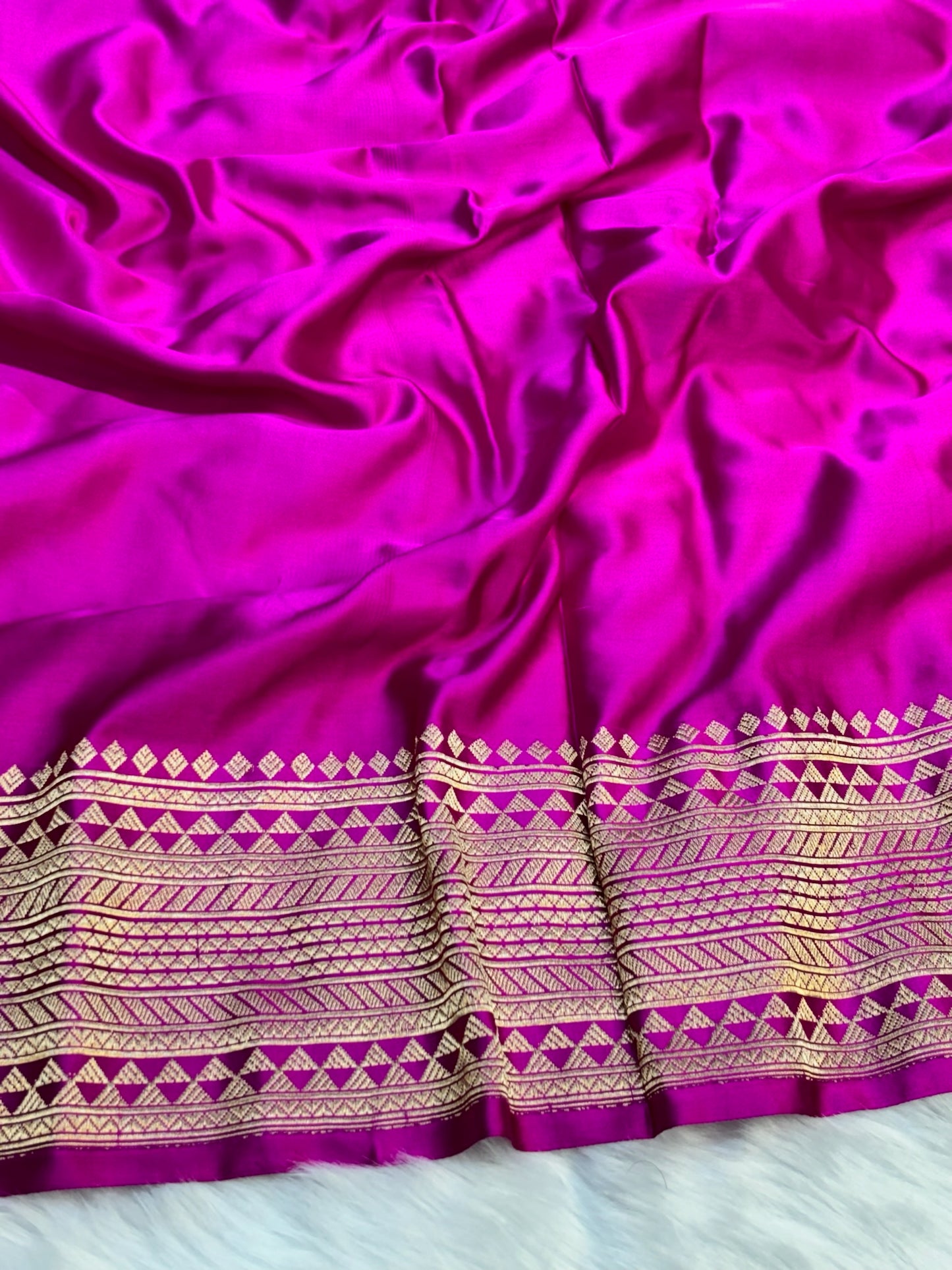 Pure Mashru Handwoven Silk Saree – Royal Fuchsia Pink Elegance
