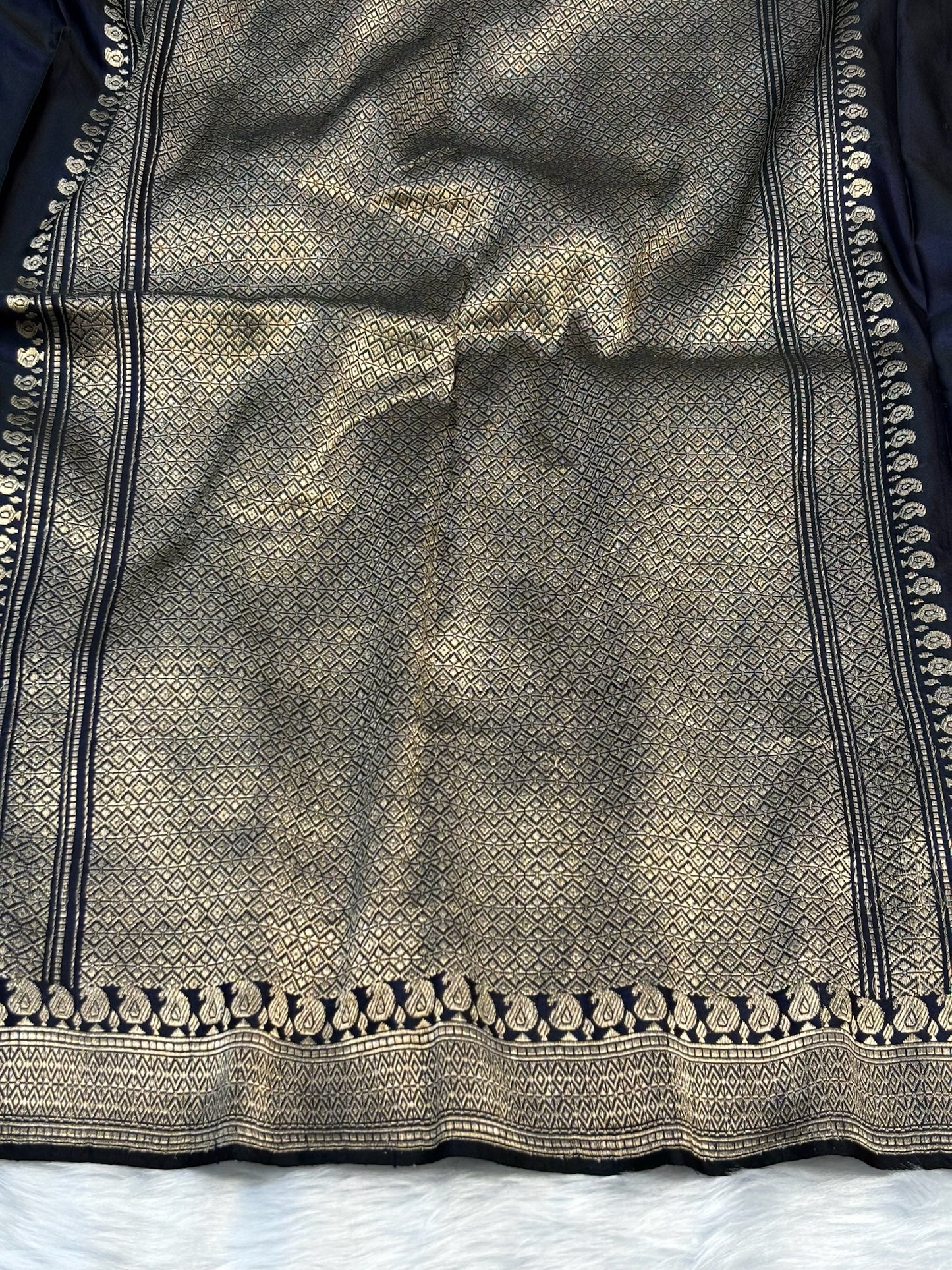 Pure Mashru Handwoven Silk Saree – Midnight Blue Elegance