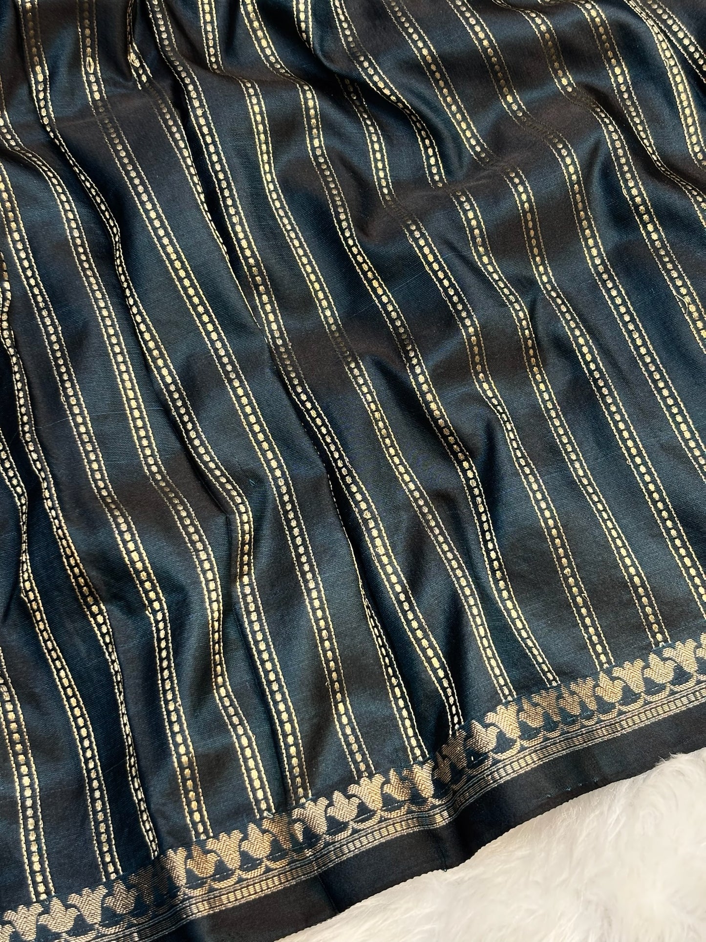 Pure Mashru Handwoven Silk Saree – Deep Teal Blue Silk Saree Elegance