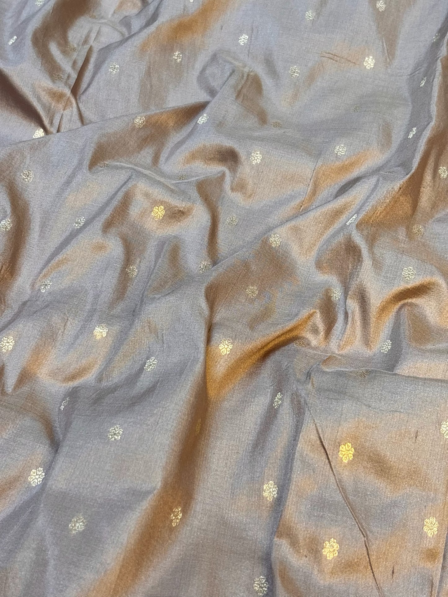 Pure Katan Silk Handwoven Banarasi Saree – Mauve Base with Rich Zari Border