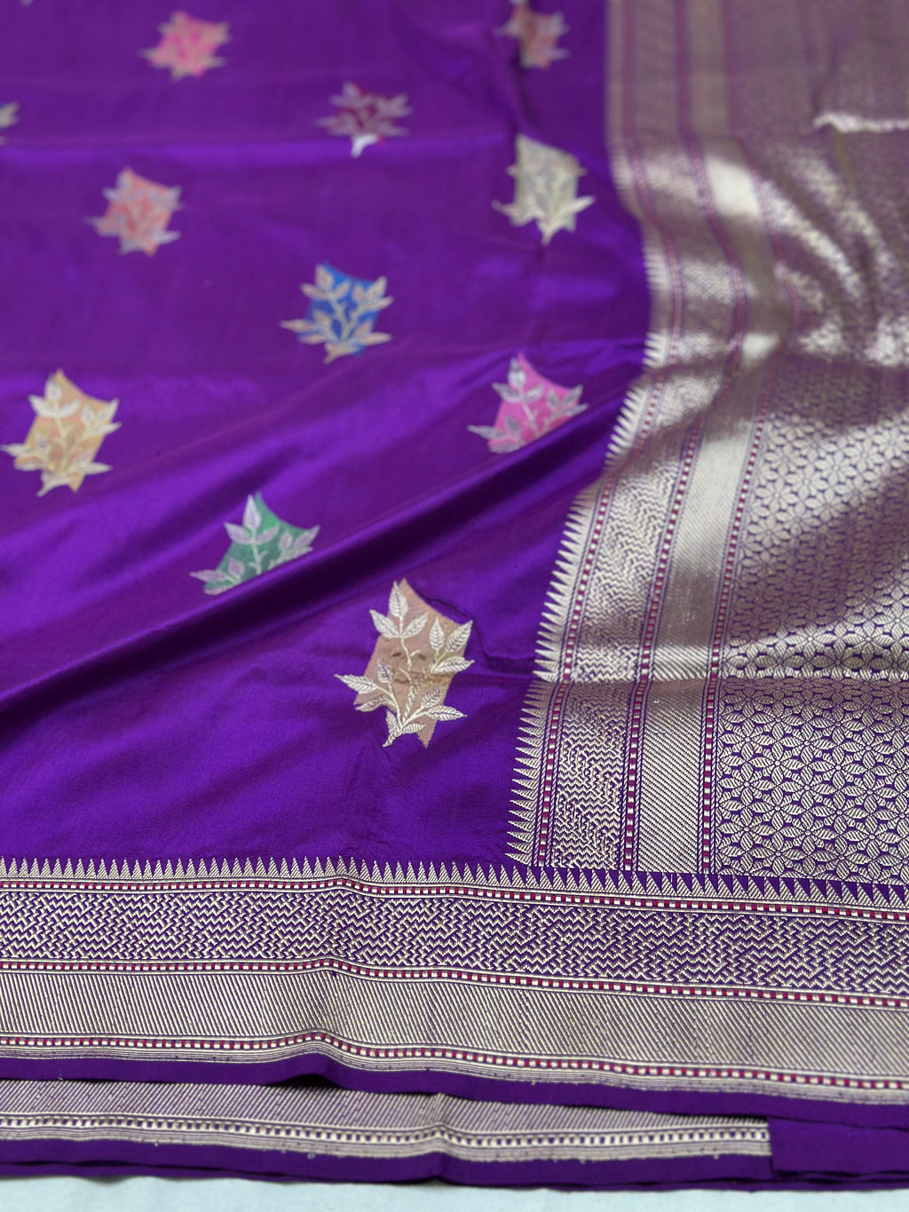 Handwoven Pure Banarasi Silk Saree