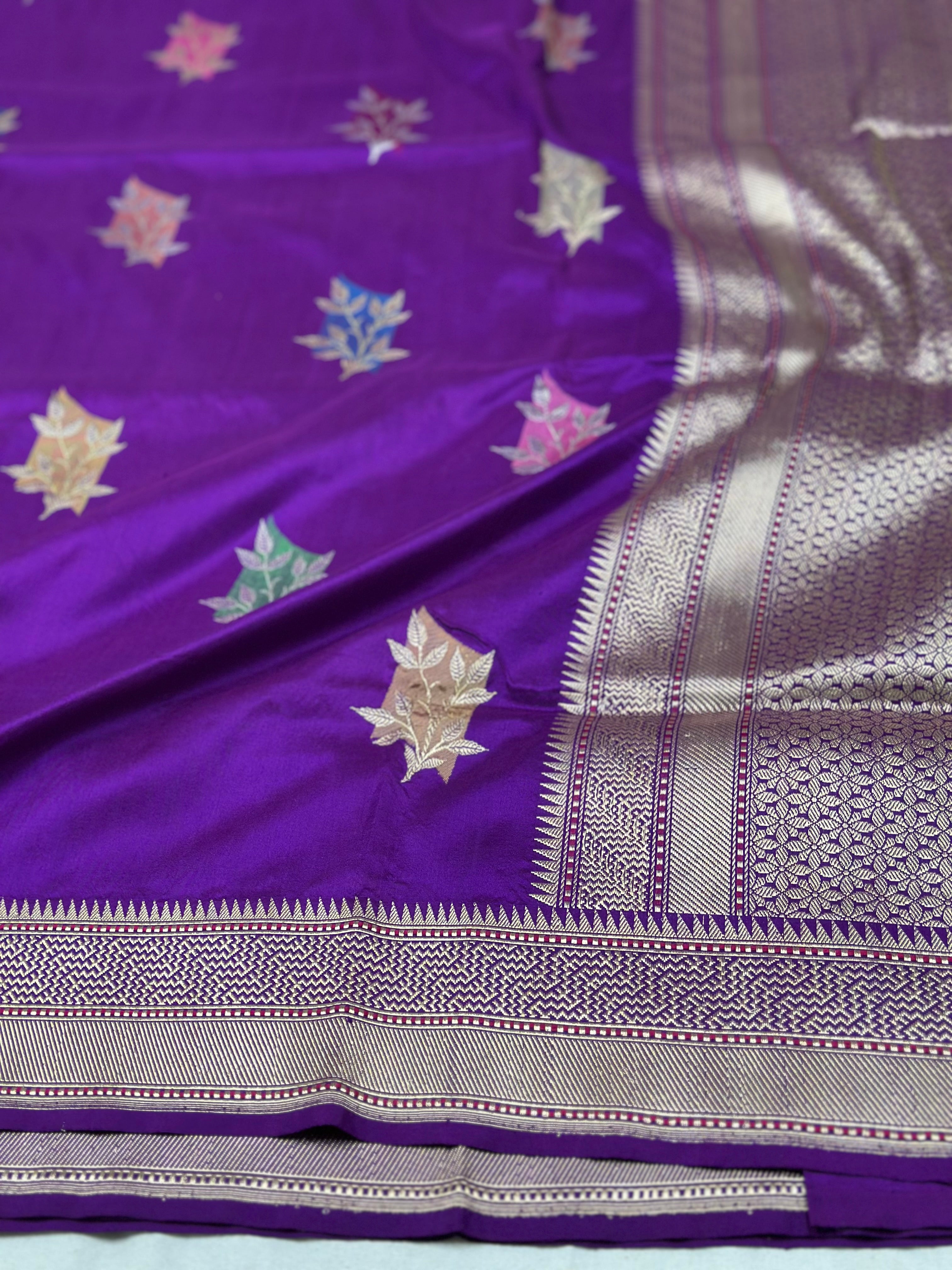 Handwoven Pure Banarasi Silk Saree