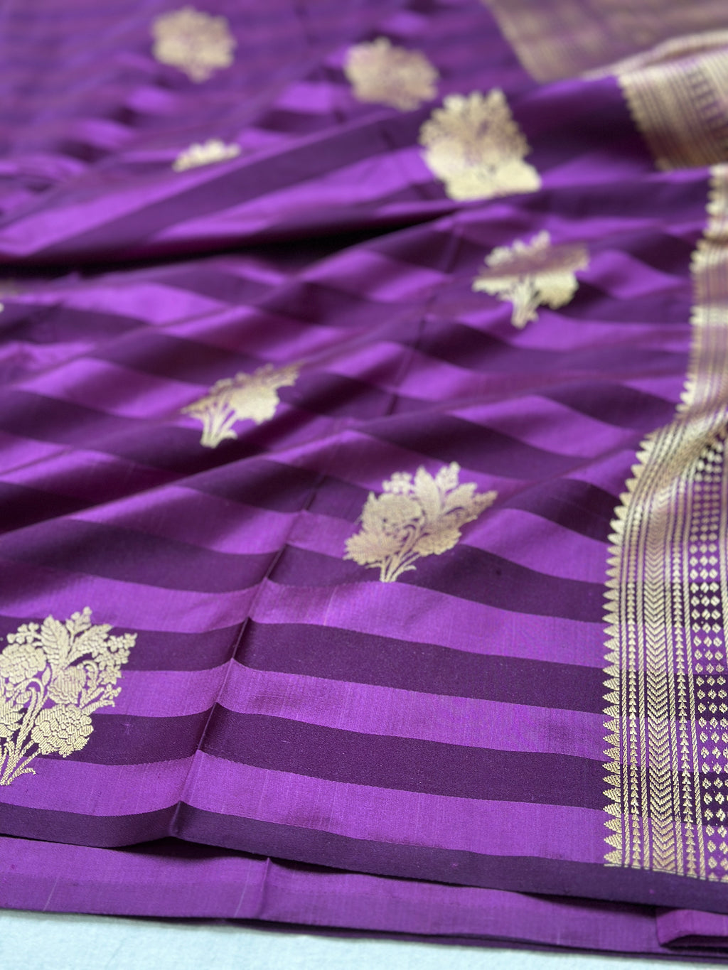 Purple Handwoven Pure Banarasi Mashru Silk Saree