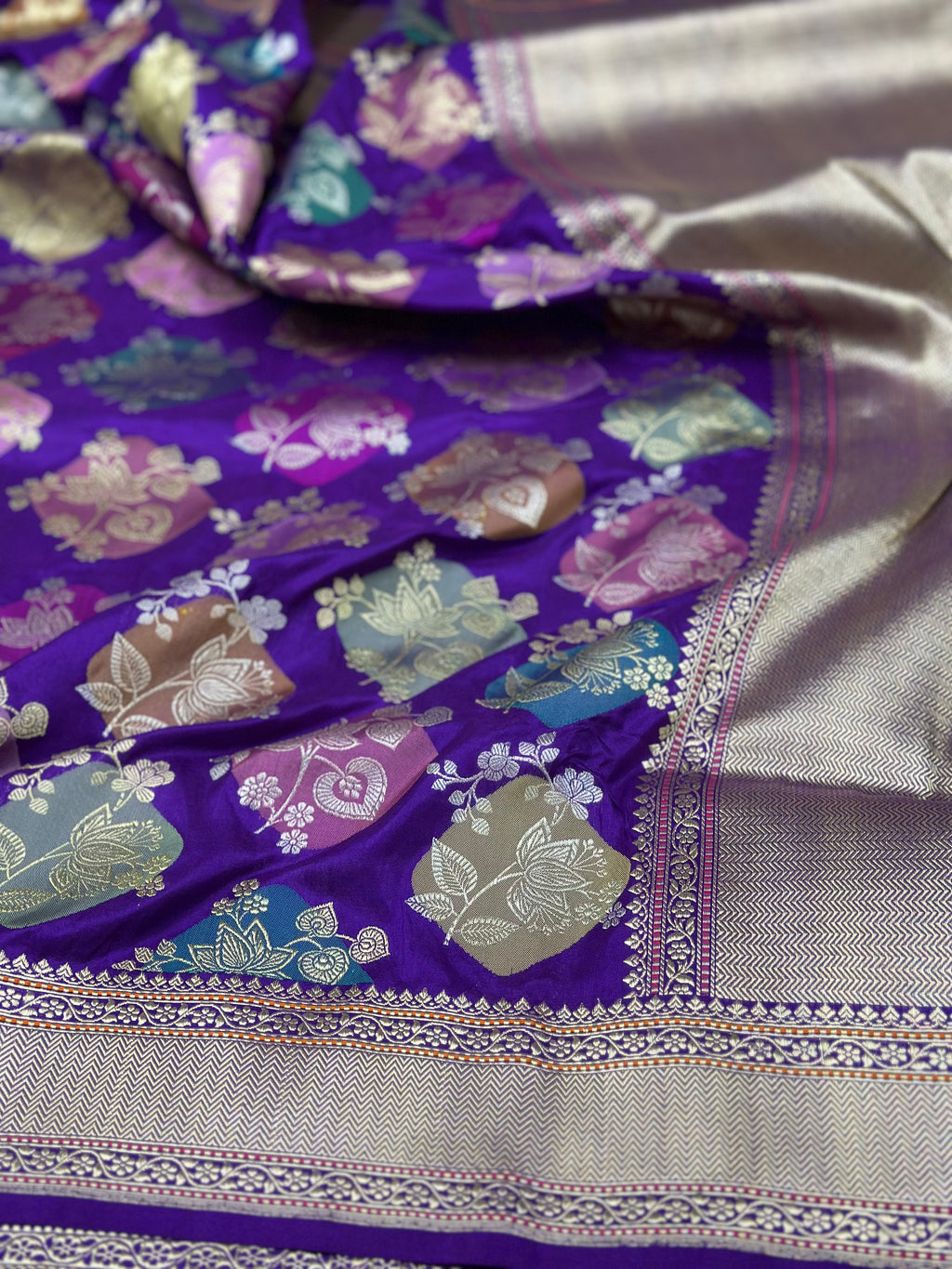 Purple Handwoven Pure Banarasi Silk Katan Saree