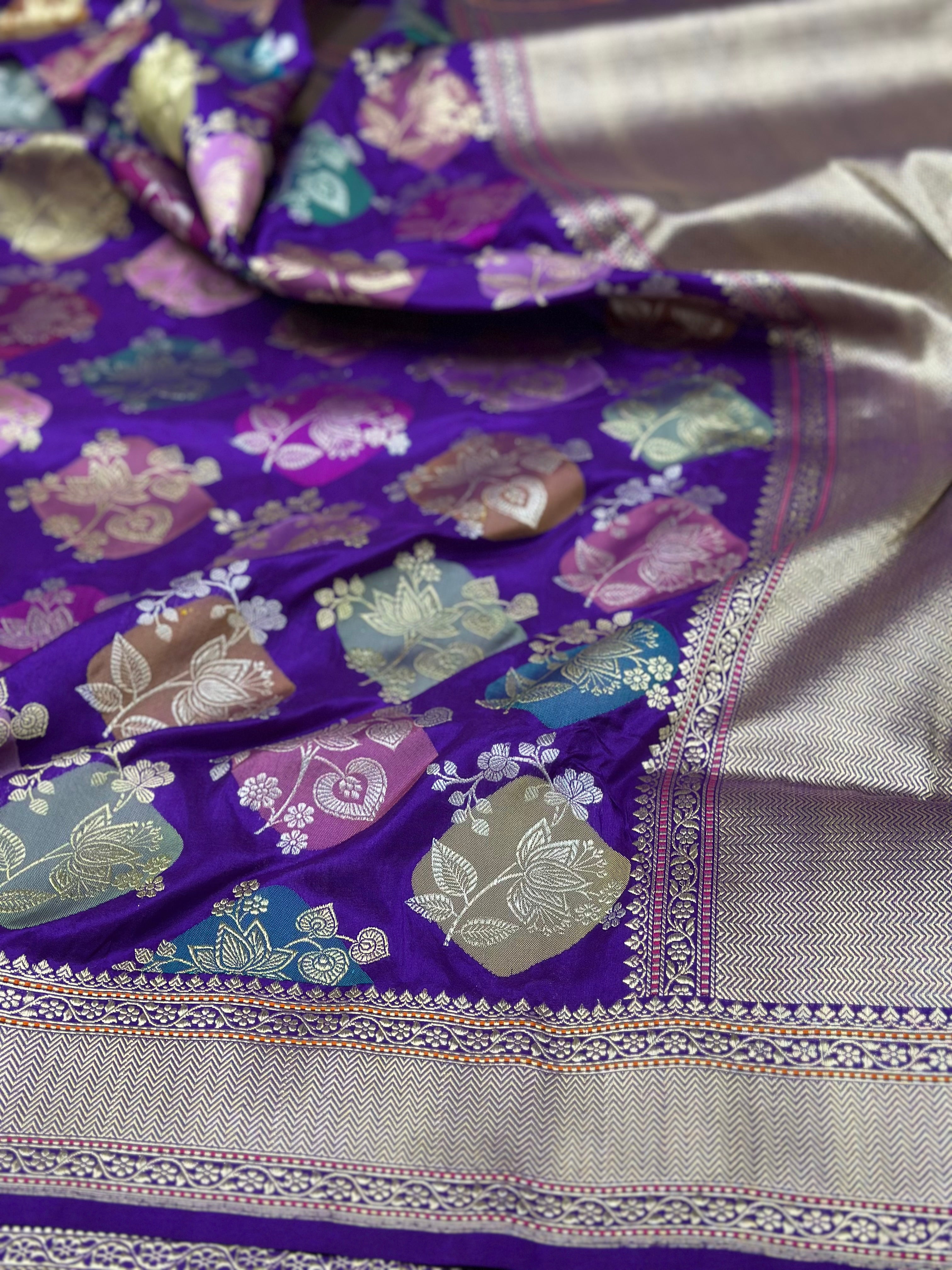 Purple Handwoven Pure Banarasi Silk Katan Saree