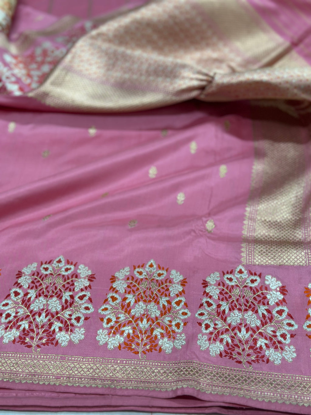 Powder Pink Handwoven Pure Banarasi Silk Saree