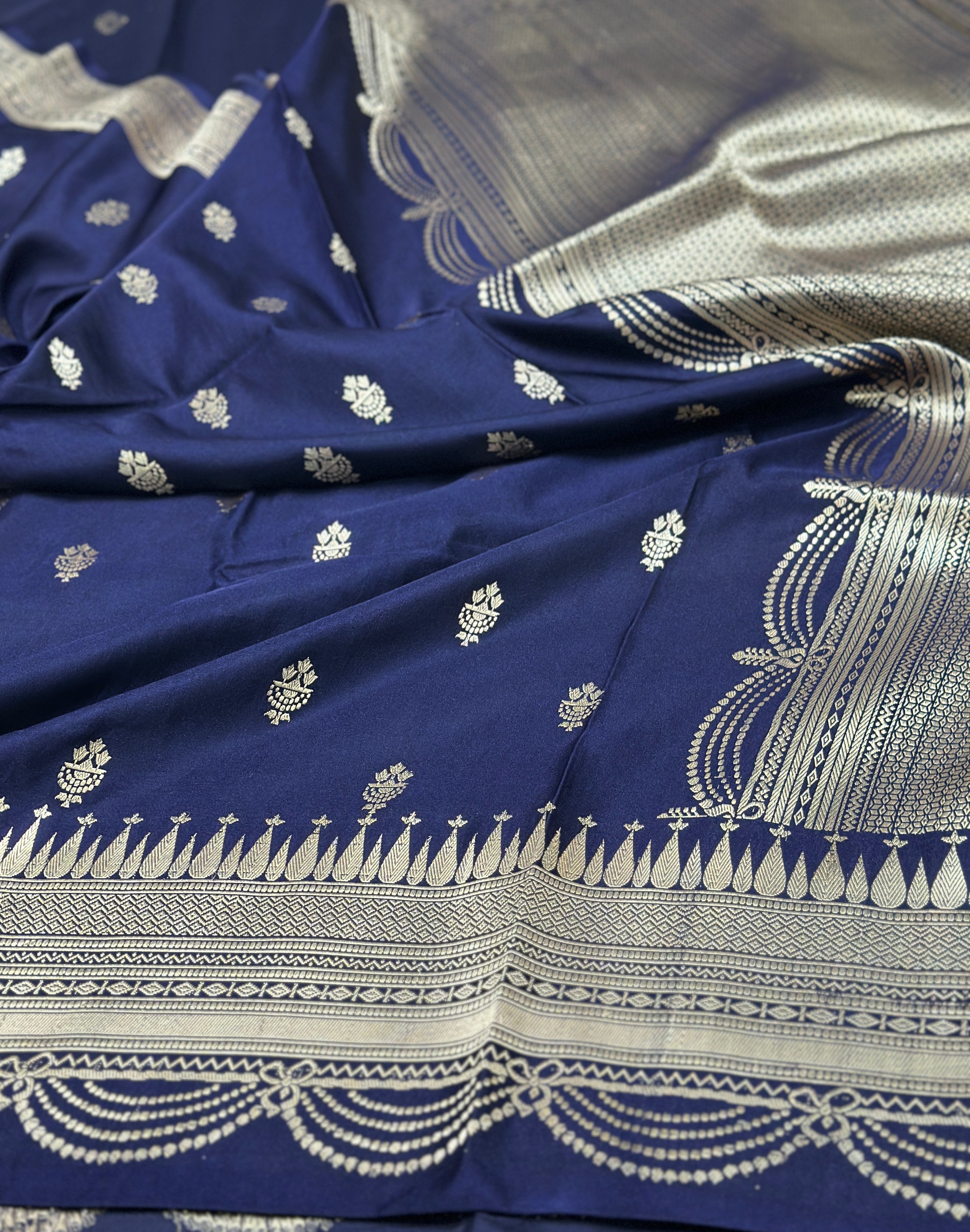 Nevy blue Handwoven Pure Banarasi Mashru Silk Saree