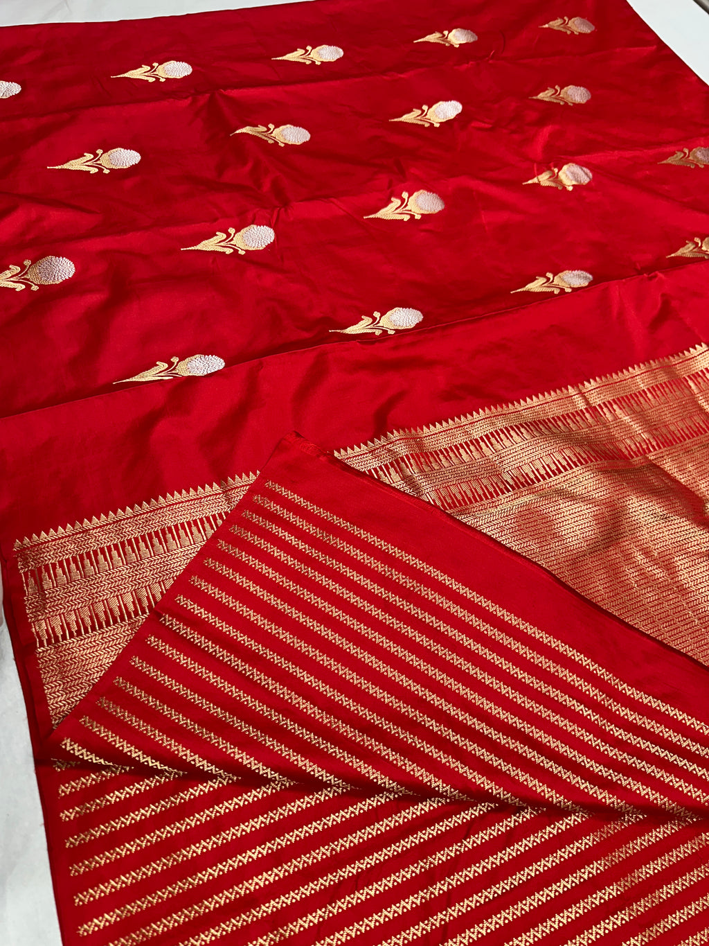 Red Handwoven Pure Banarasi Mashru Silk Saree