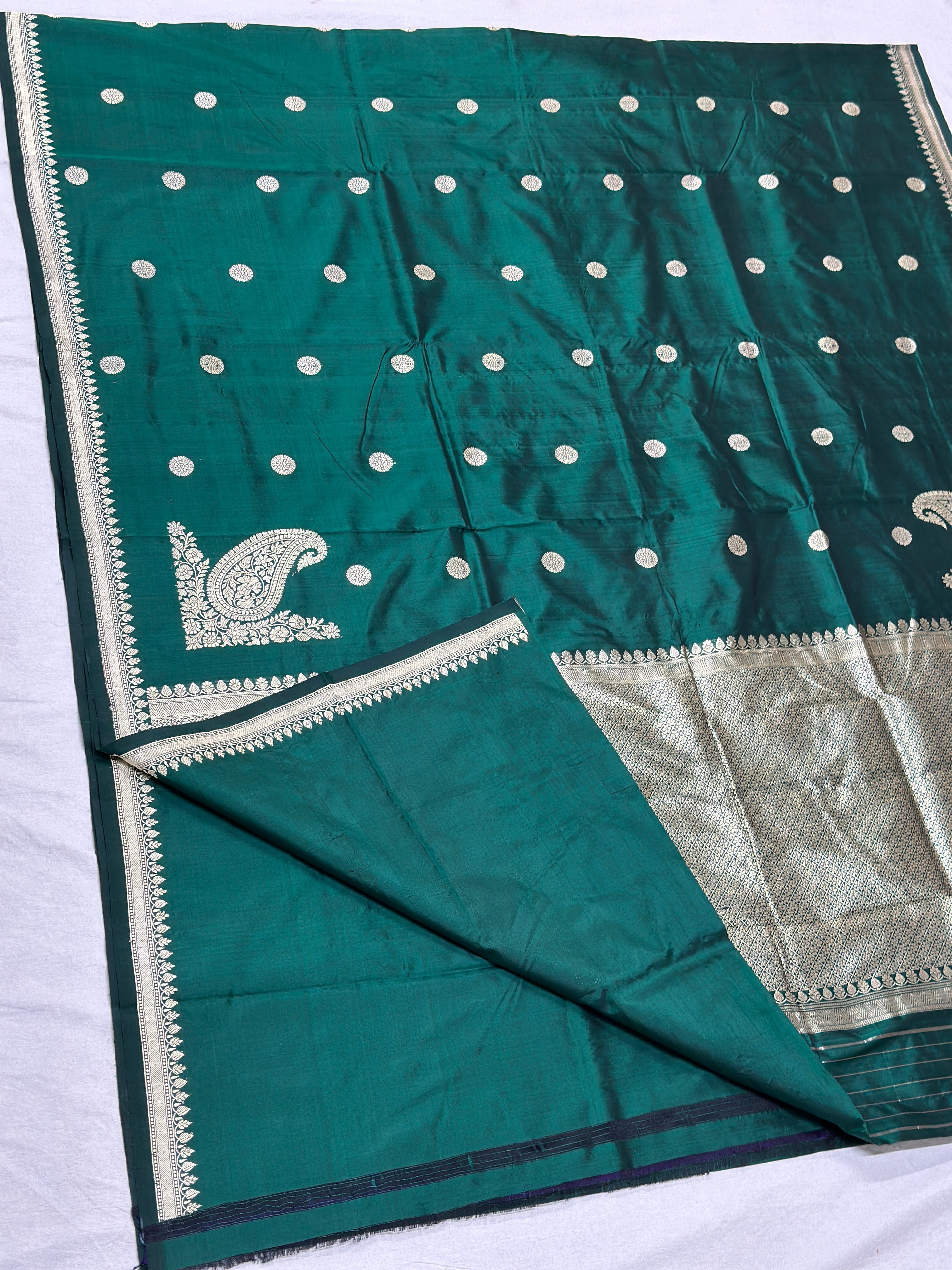 Rama green Handwoven Banarasi Pure katan Silk Saree