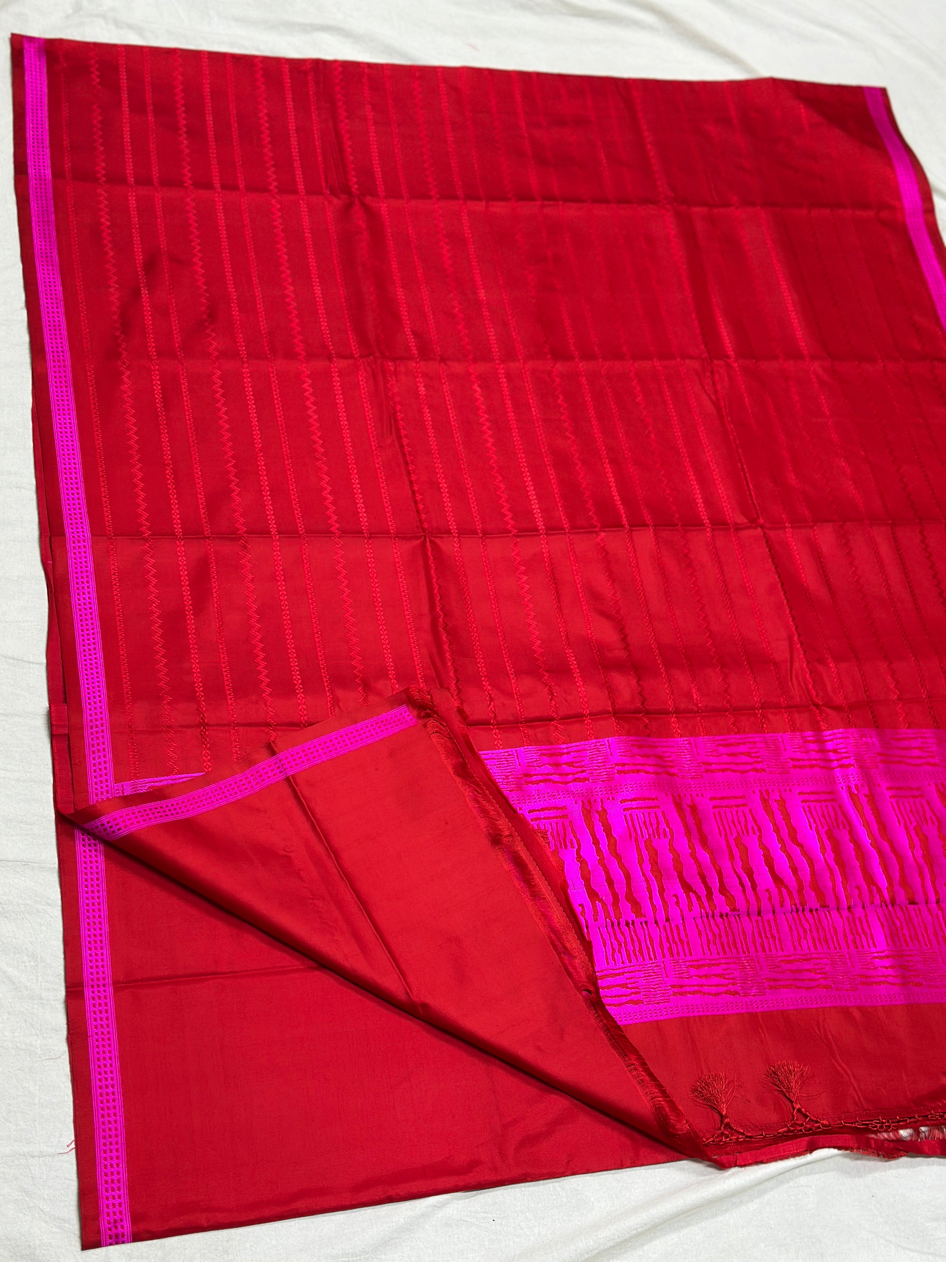 Handwoven Pure Banarasi Mashru Silk Saree
