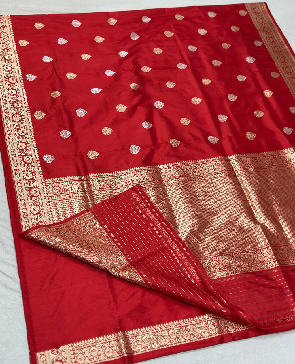 Red Handwoven Pure Banarasi katan Silk Saree