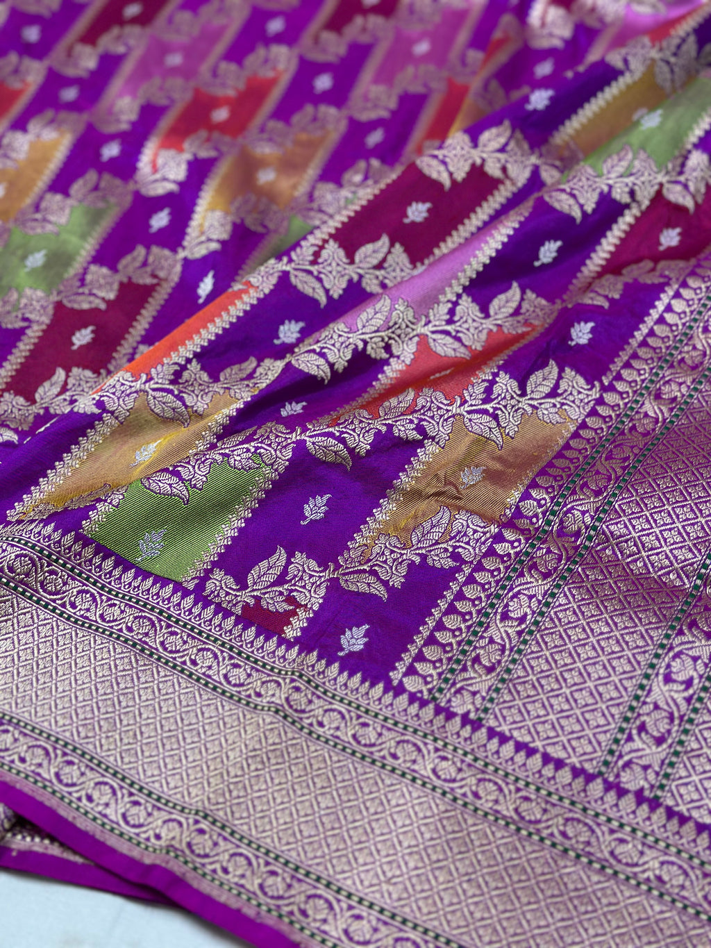 Handwoven Banarasi Rangkaat Saree