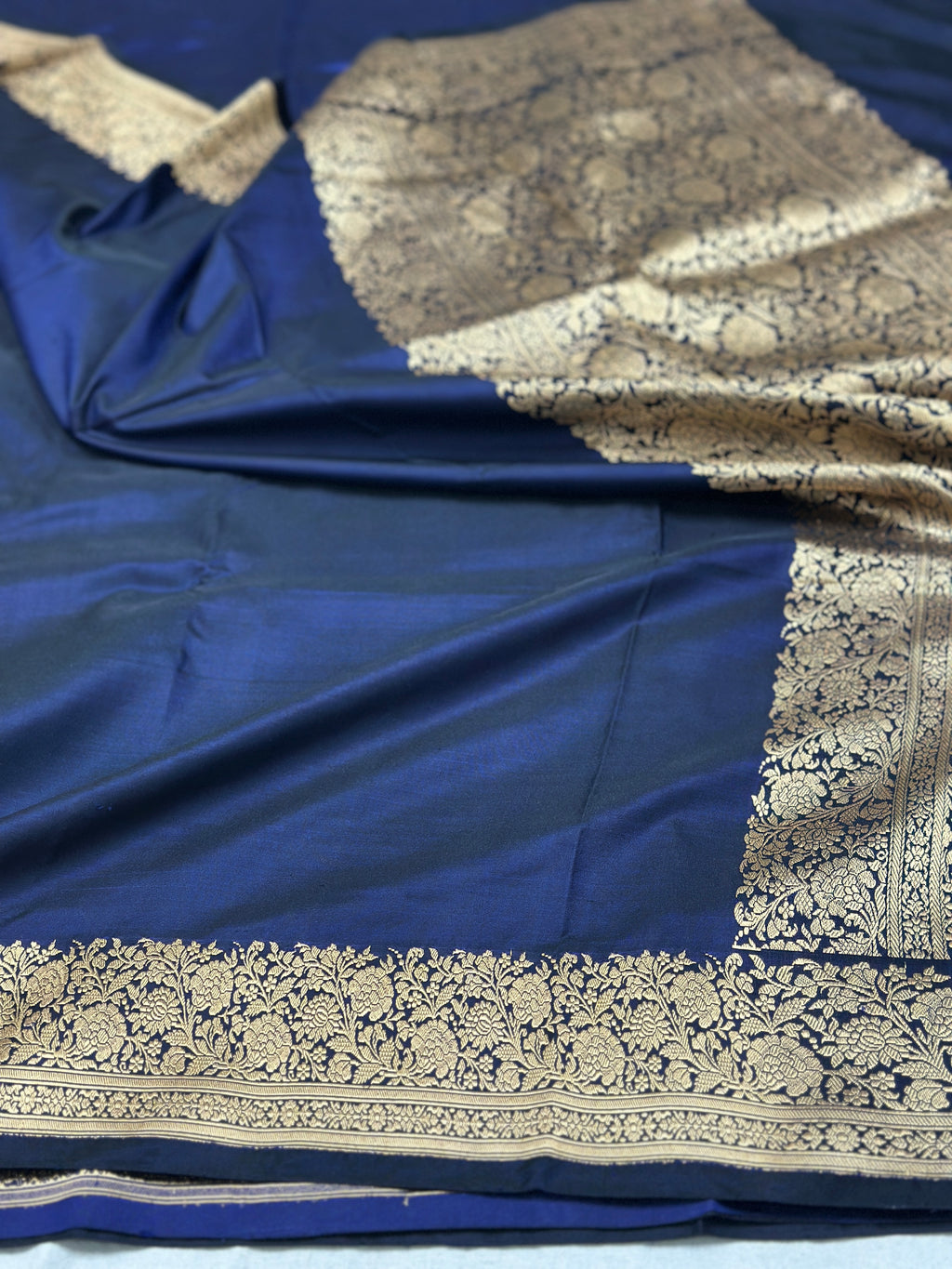 Handwoven Banarasi Pure Mashru Silk Saree
