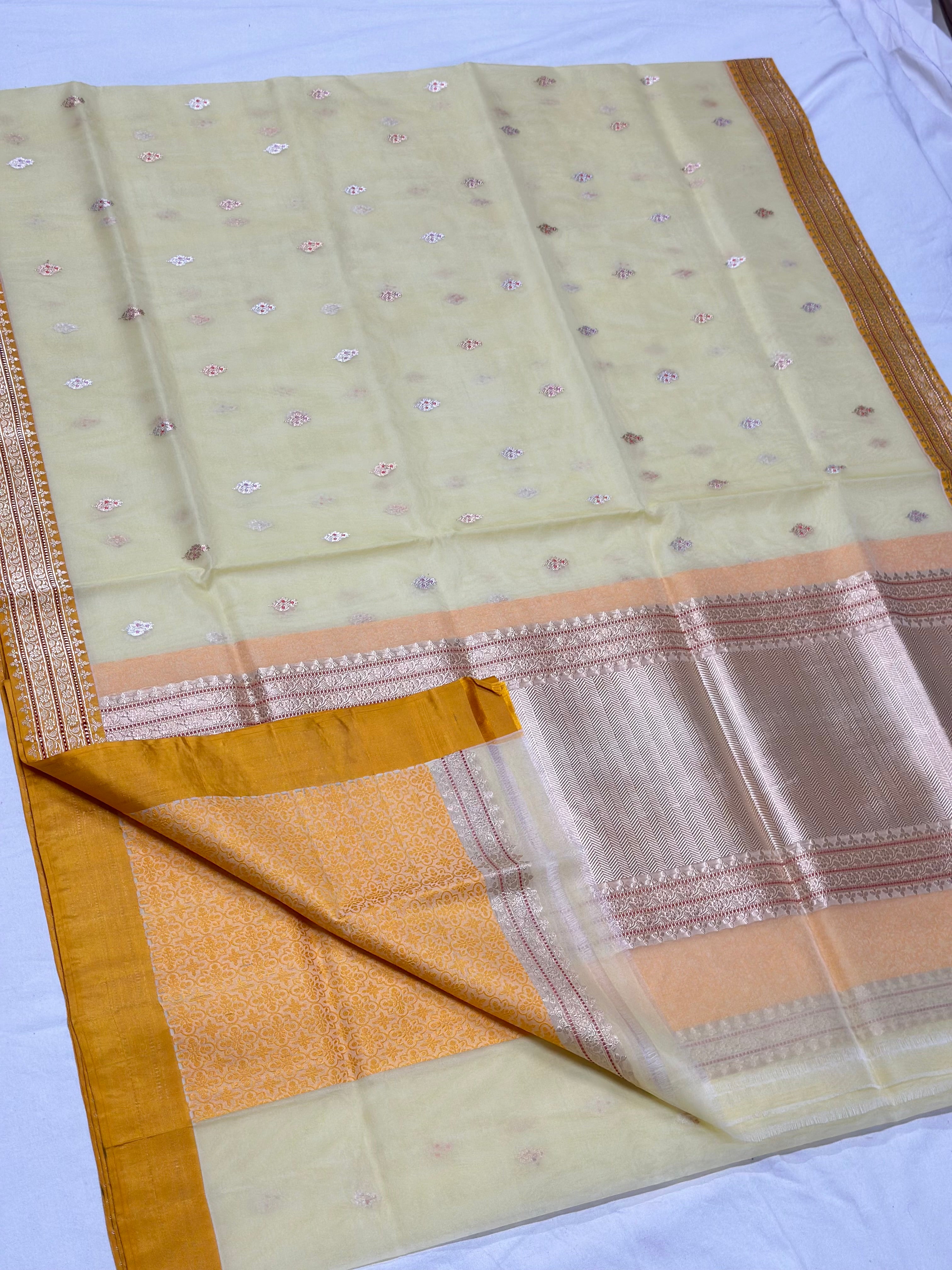 Handwoven Pure Banarasi Kora Saree