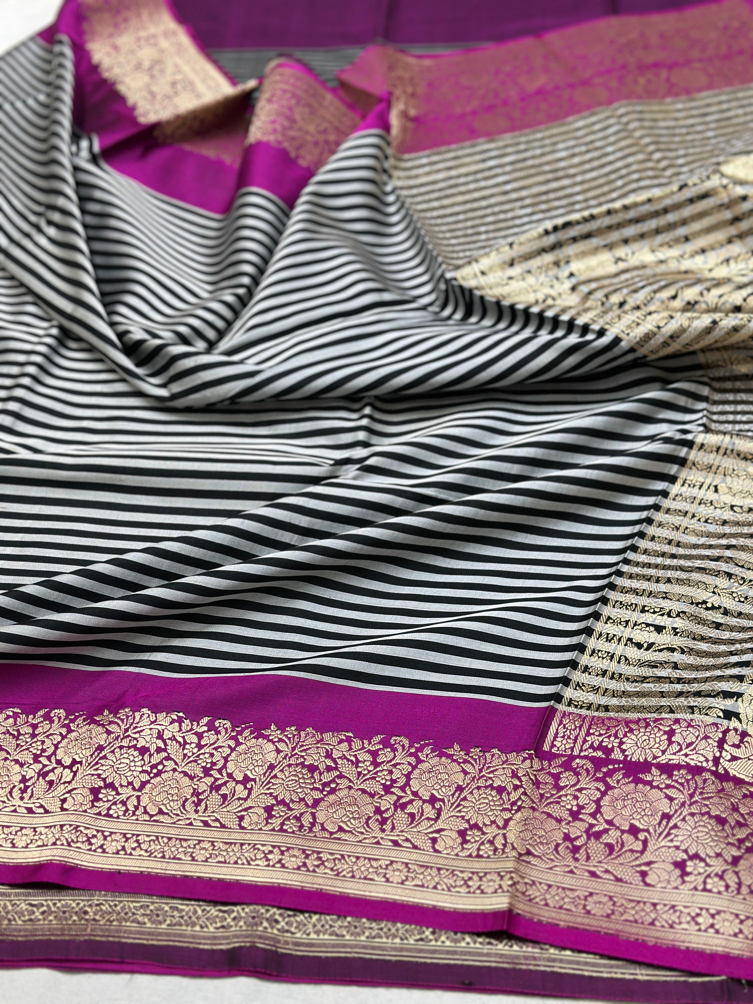 Pink Handwoven Banarasi Pure Mashru Satin Silk Saree