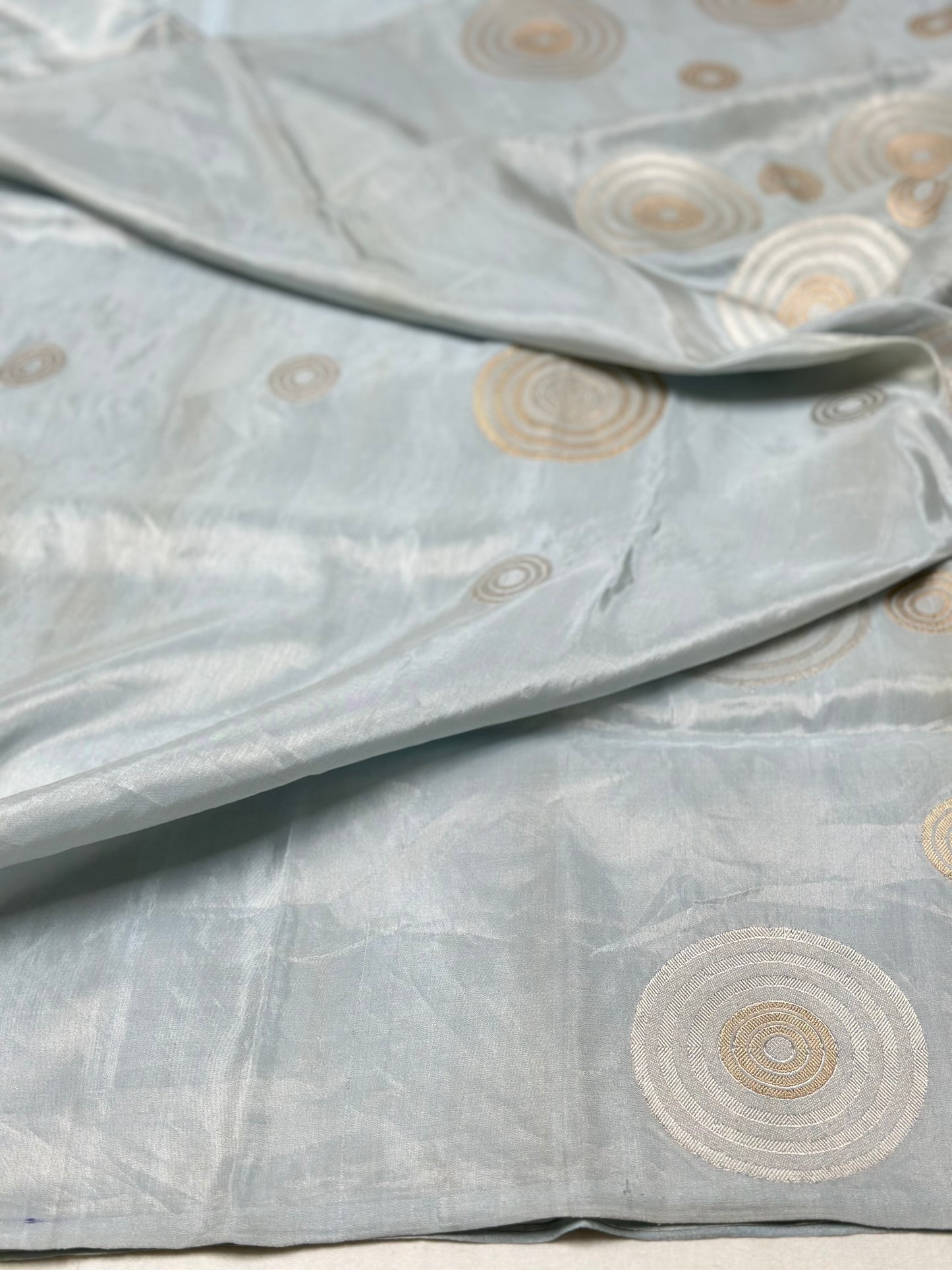 Handwoven Pure Banarasi Tissue Saree