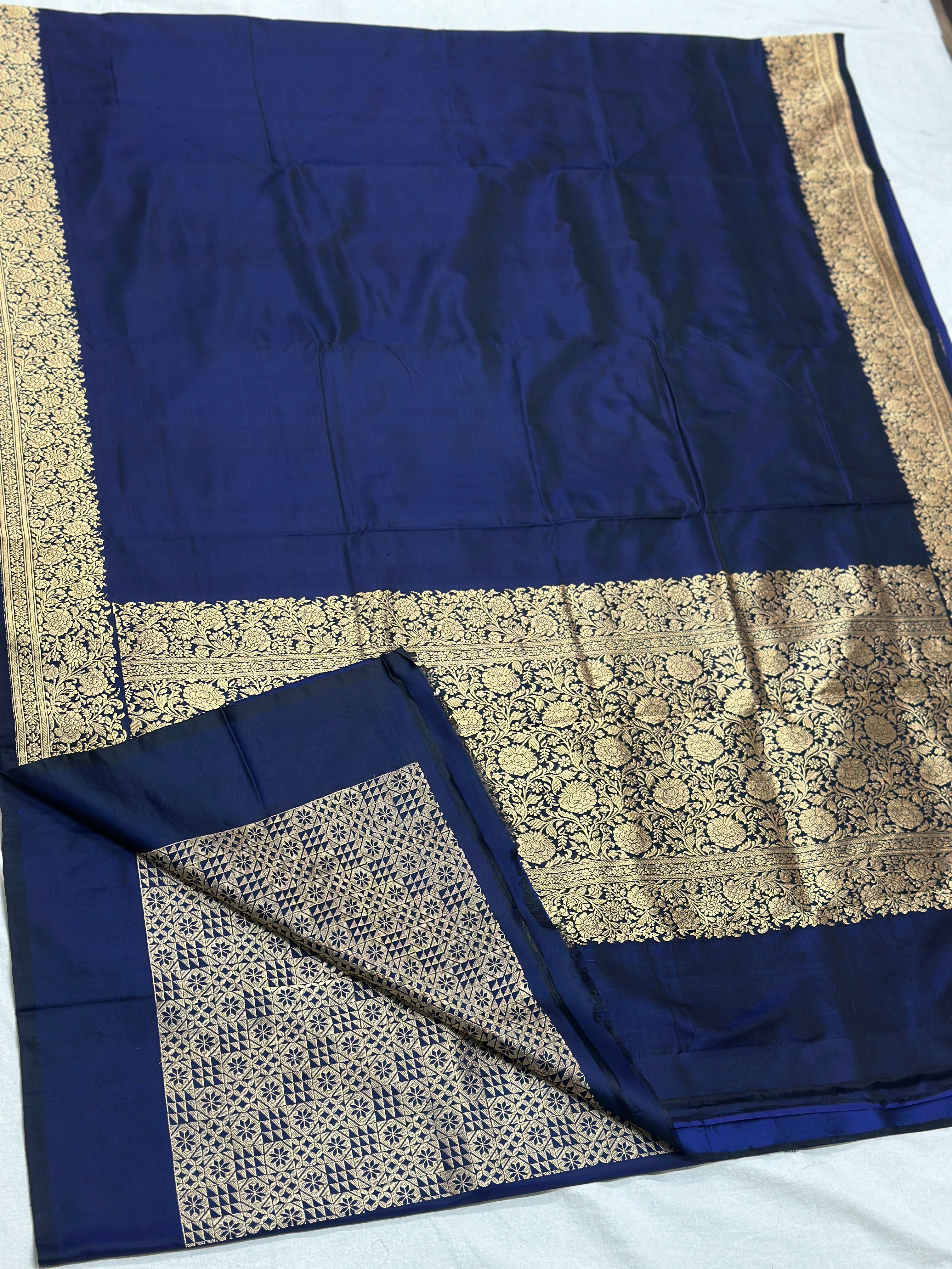 Handwoven Banarasi Pure Mashru Silk Saree