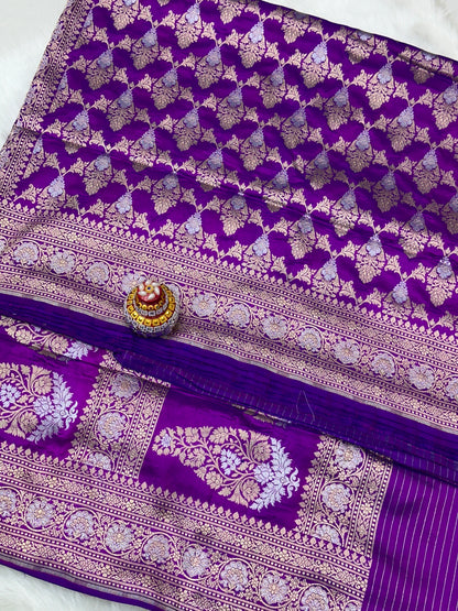 Majenta Pure Banarasi Katan Silk Saree- Floral Minakari Jaal with Rich Zari Border and Pallu