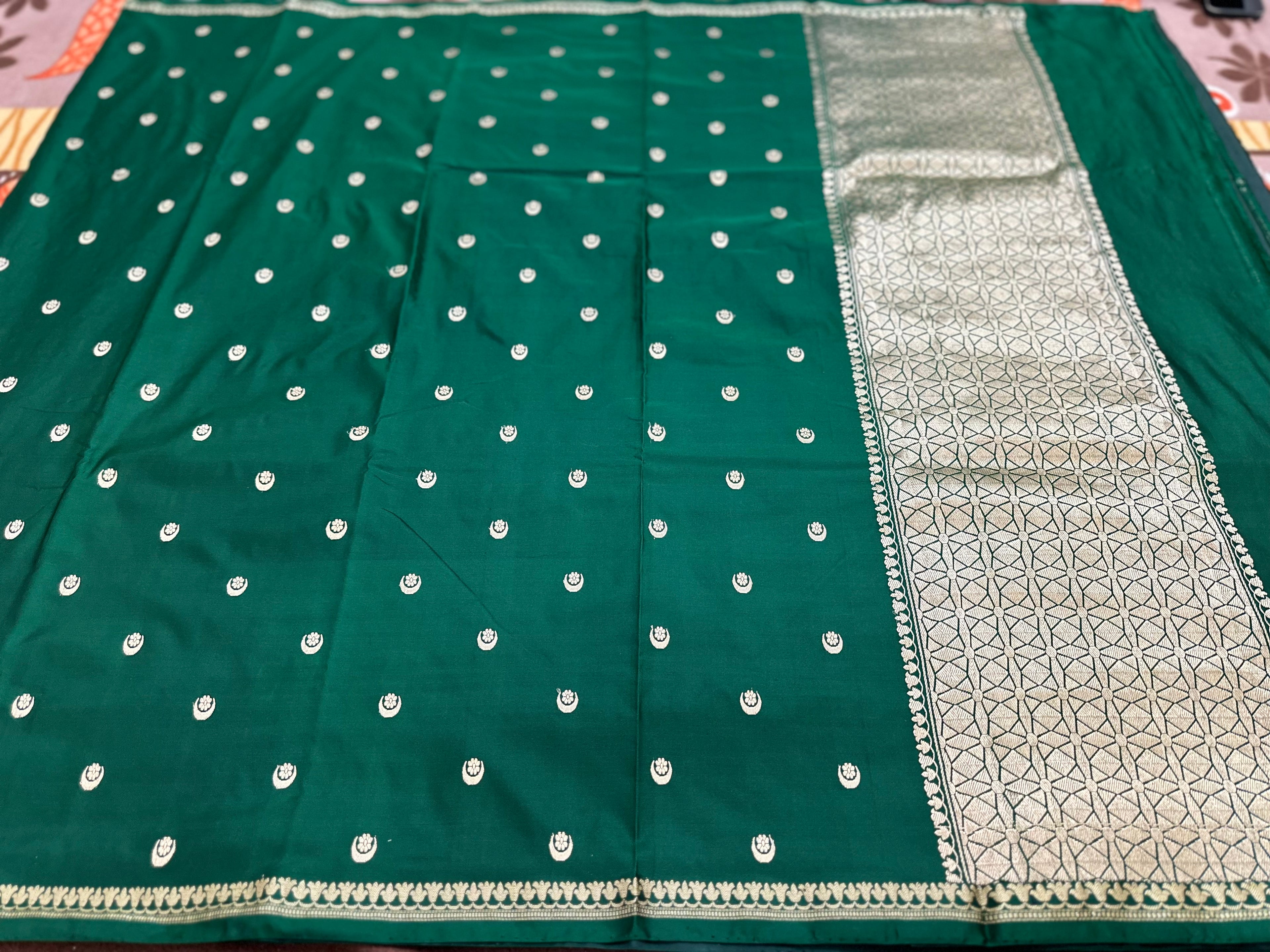 Chand Tara Handwoven Pure Banarasi Mashru Silk Saree