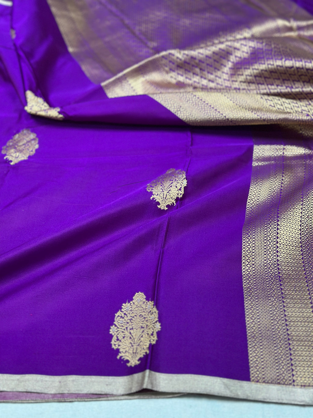 Handwoven Banarasi Pure Mashru Silk Saree
