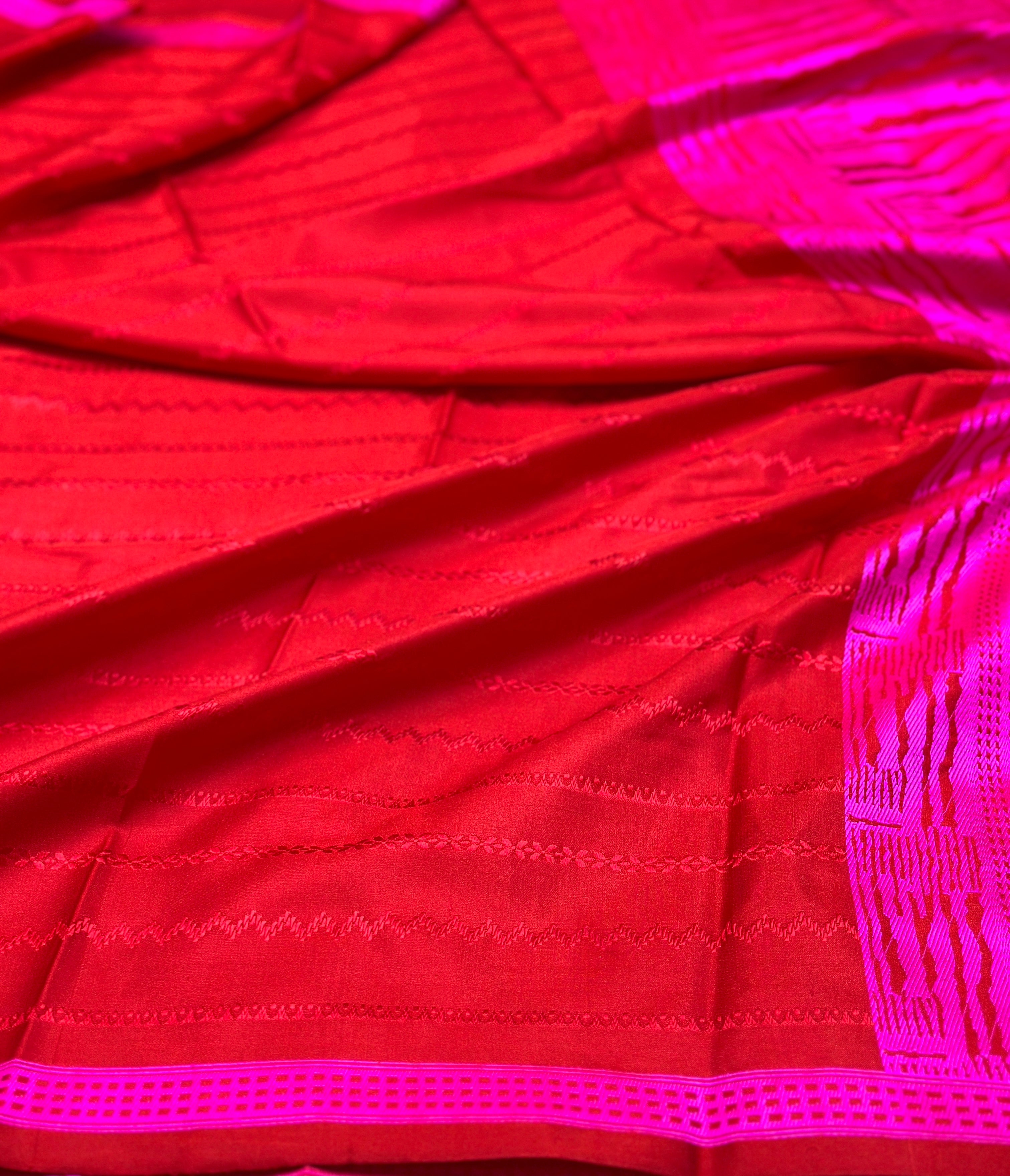 Handwoven Pure Banarasi Mashru Silk Saree