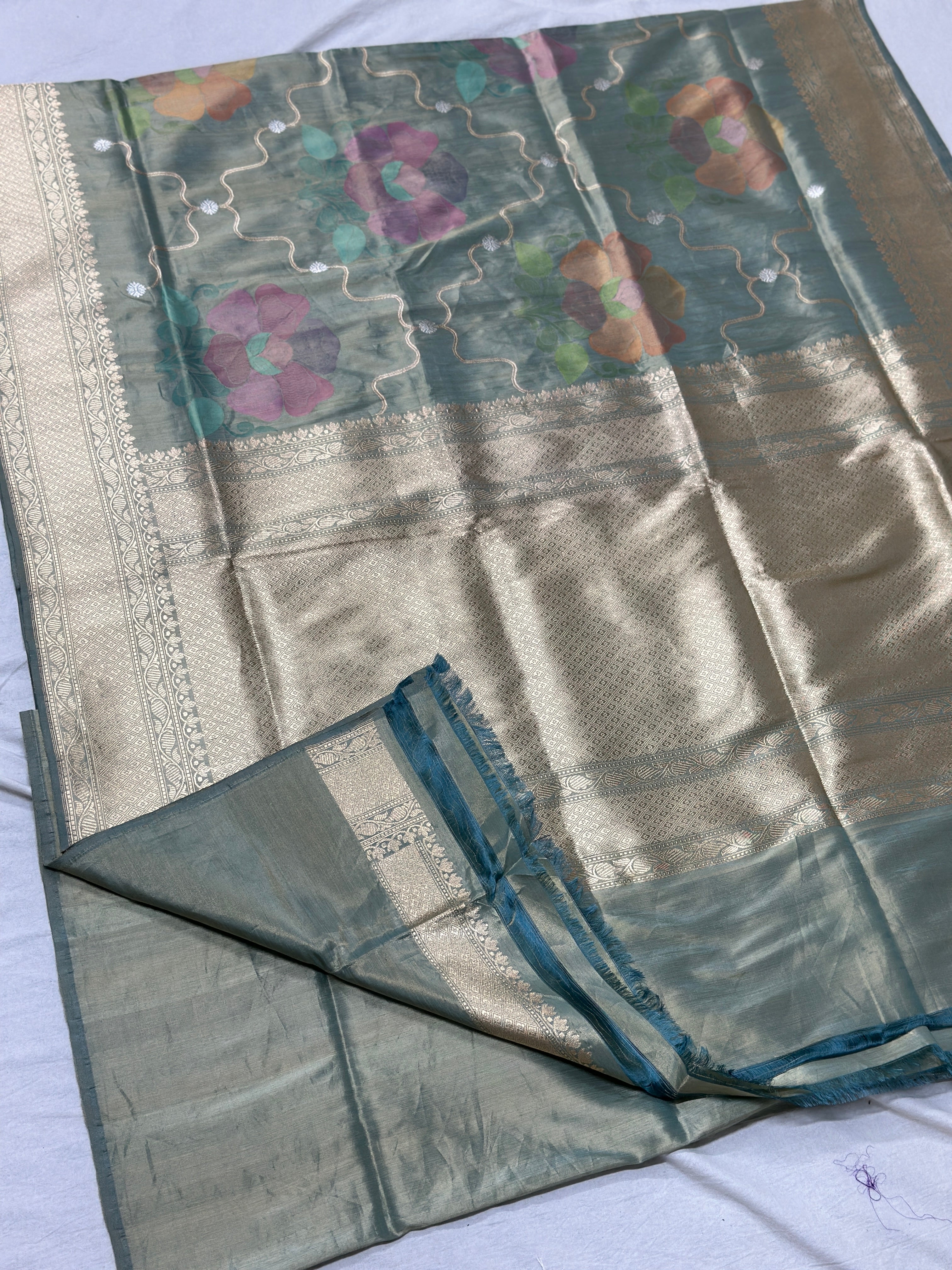 Handwoven Pure Banarasi Iktara Tissue Saree
