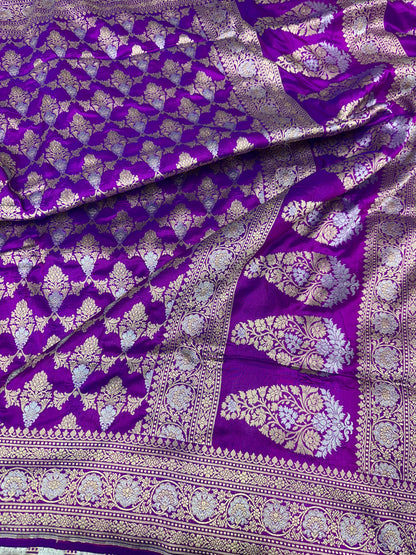 Majenta Pure Banarasi Katan Silk Saree- Floral Minakari Jaal with Rich Zari Border and Pallu