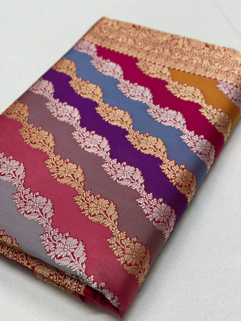 Handwoven Pure Banarasi Rangkaat Silk Saree