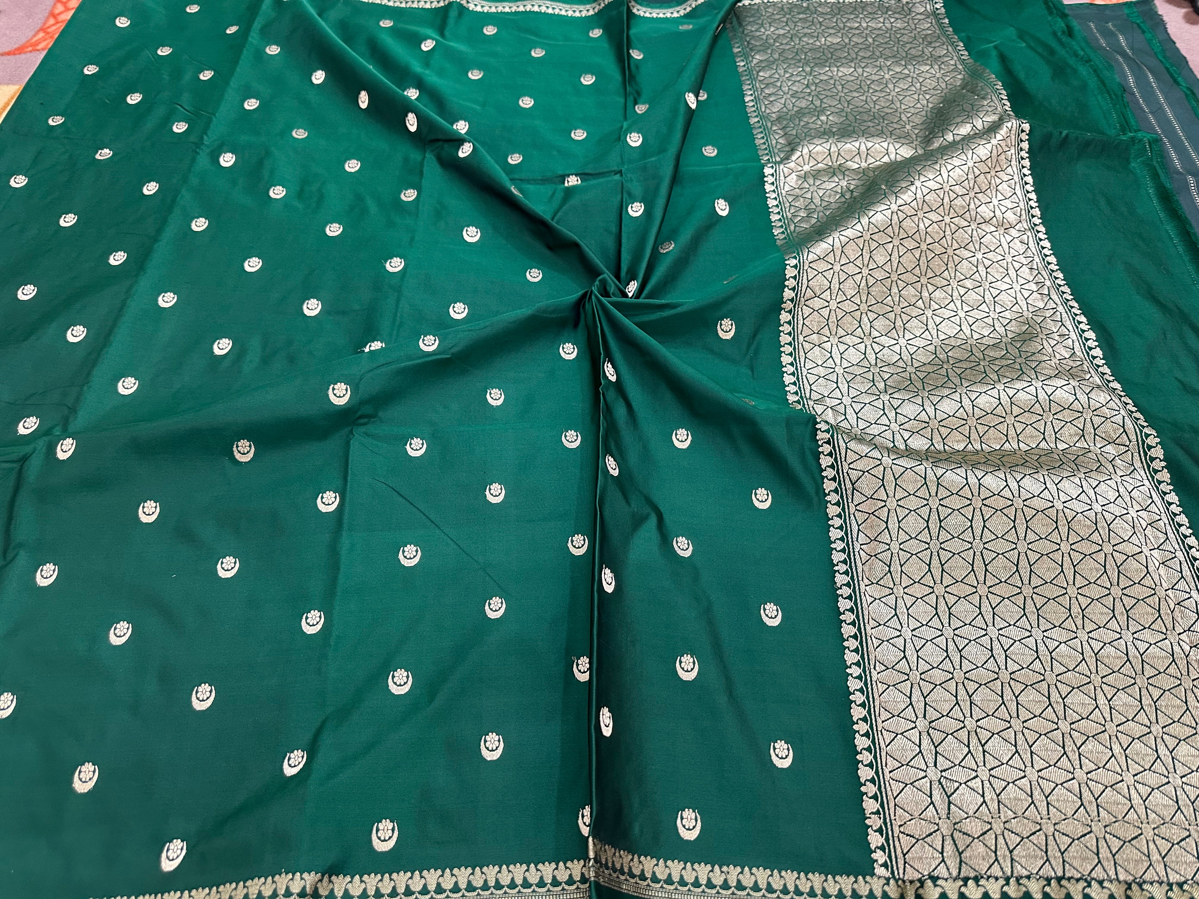 Chand Tara Handwoven Pure Banarasi Mashru Silk Saree