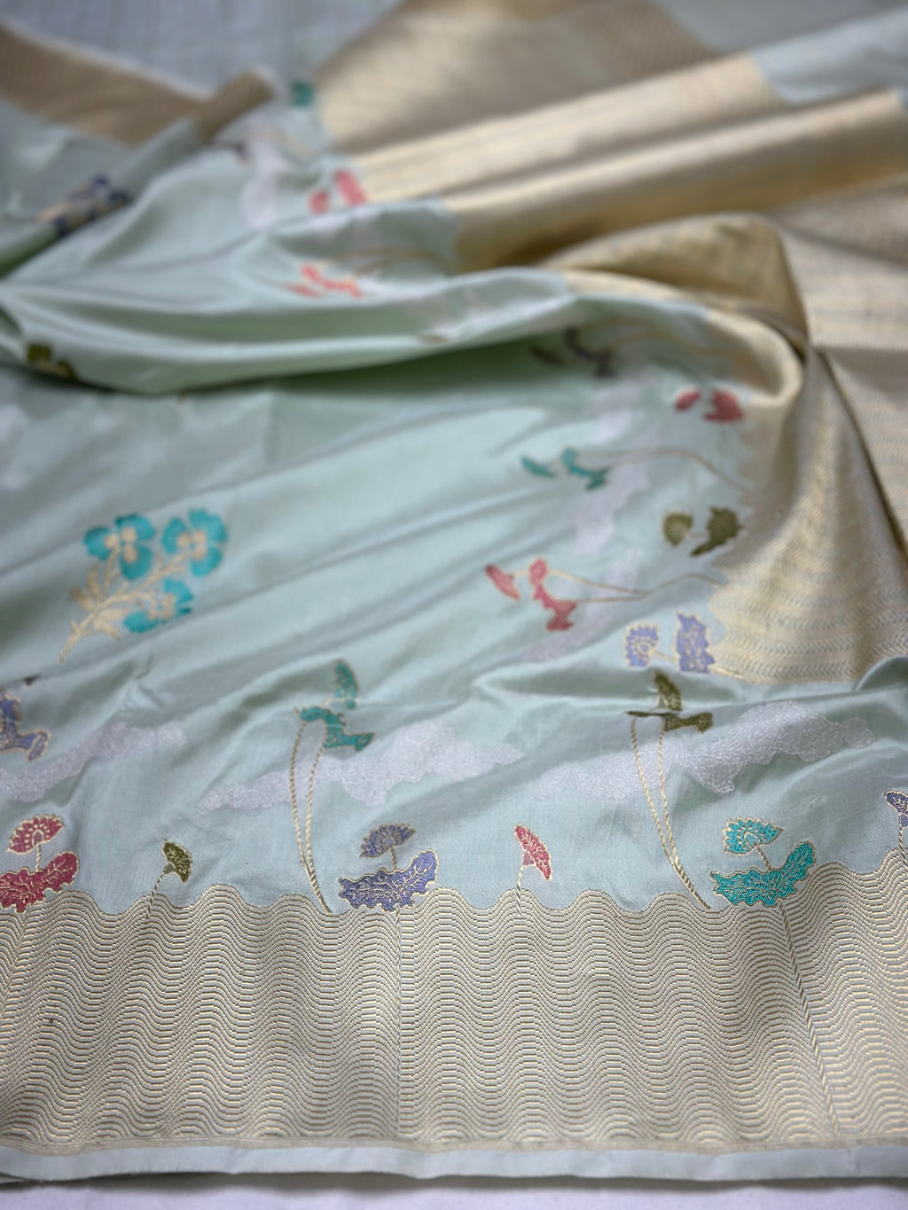 Light Firozi Handwoven Pure Banarasi Katan Silk Saree