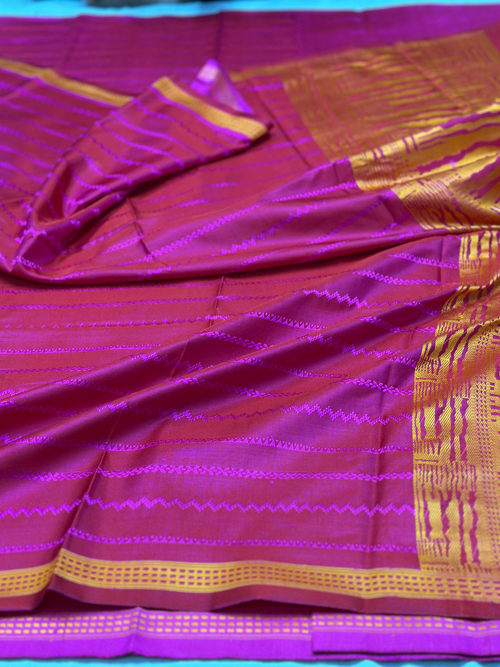 Handwoven Pure Banarasi Mashru Silk Saree