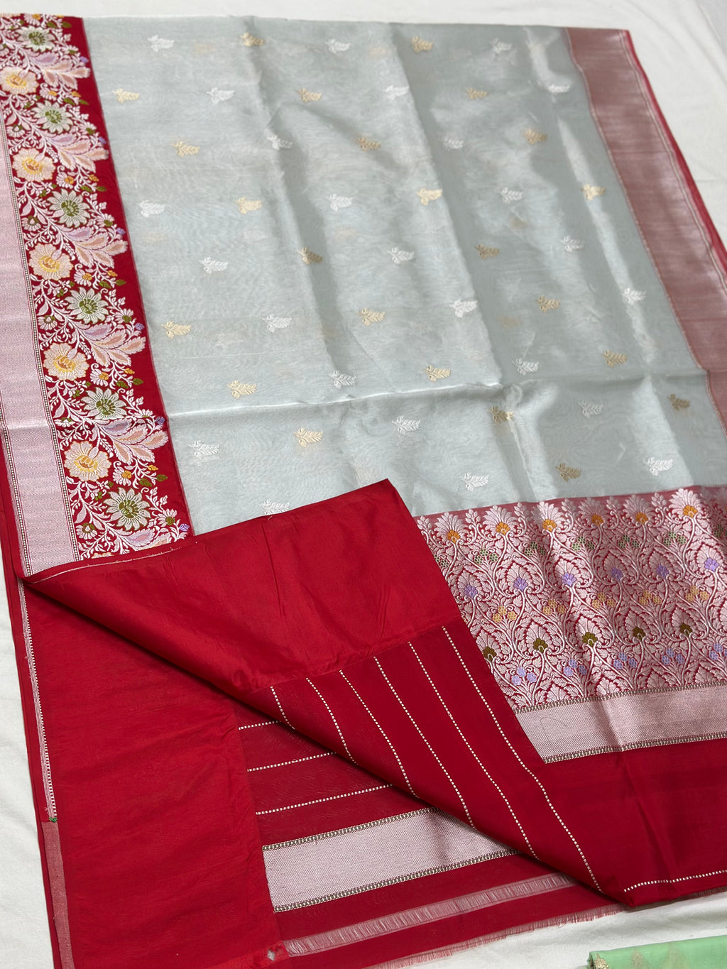 Metallic White/Red Handwoven Pure Tissue Saree