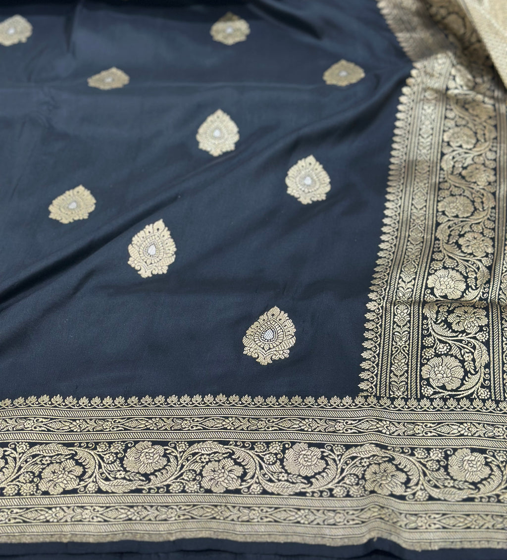 Black Handwoven Pure Banarasi Silk Saree