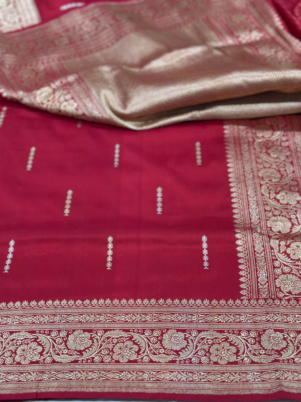 Red Handwoven Pure Banarasi Silk Saree