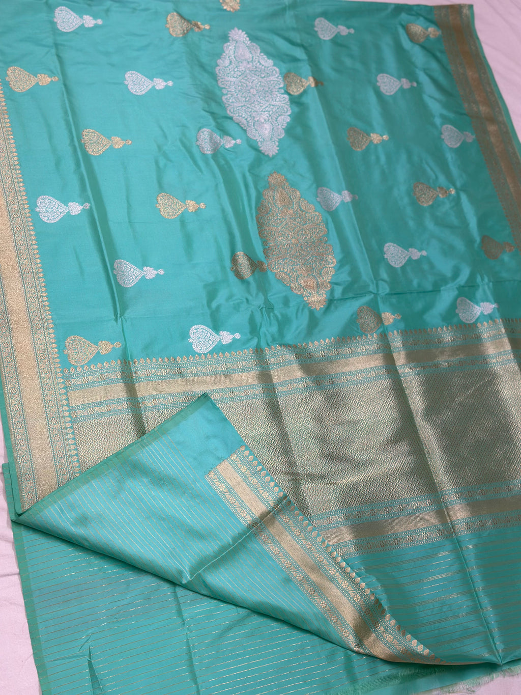 Handwoven Pure Banarasi Silk Saree