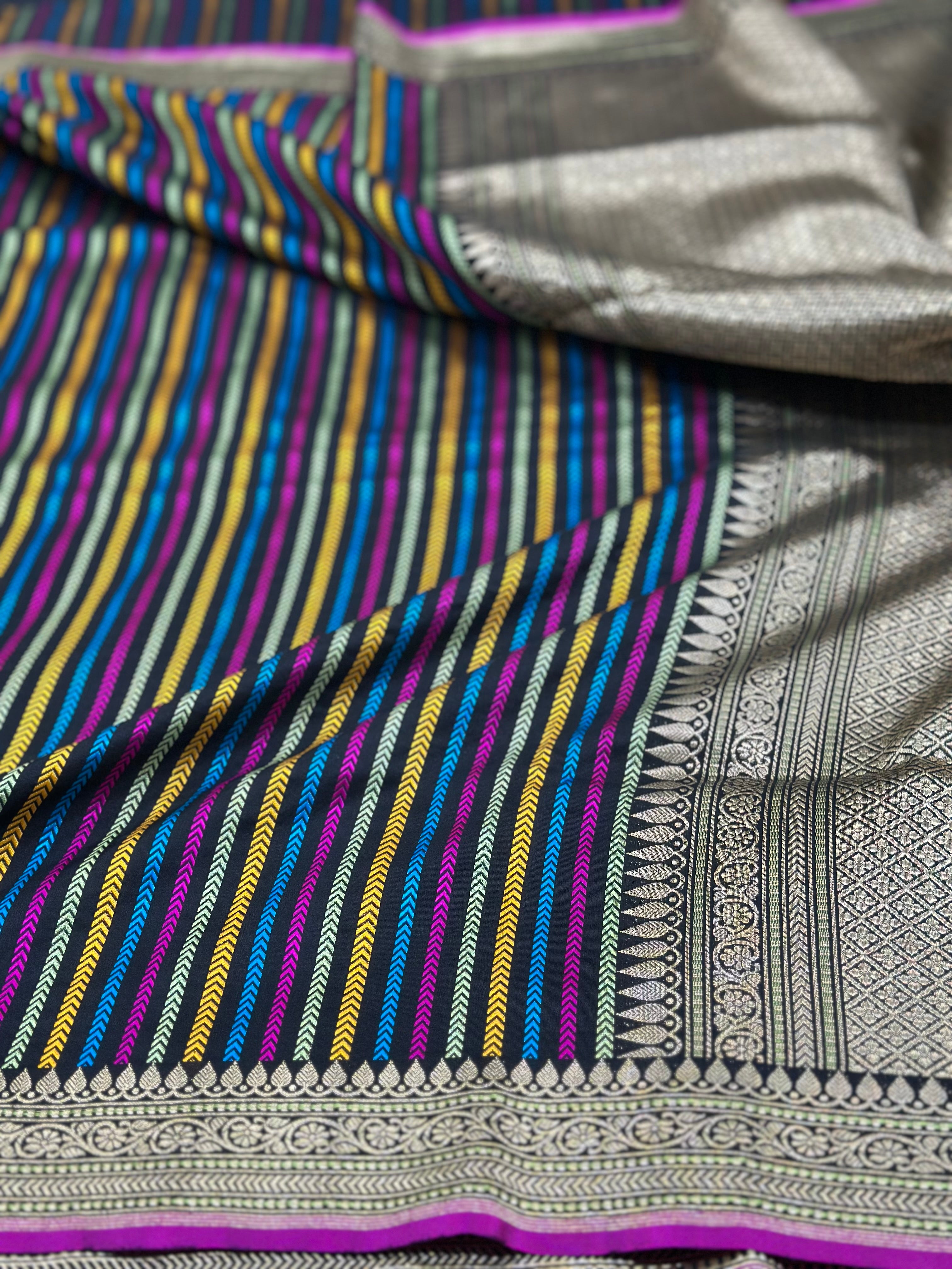 Black Handwoven Pure Banarasi Silk Saree