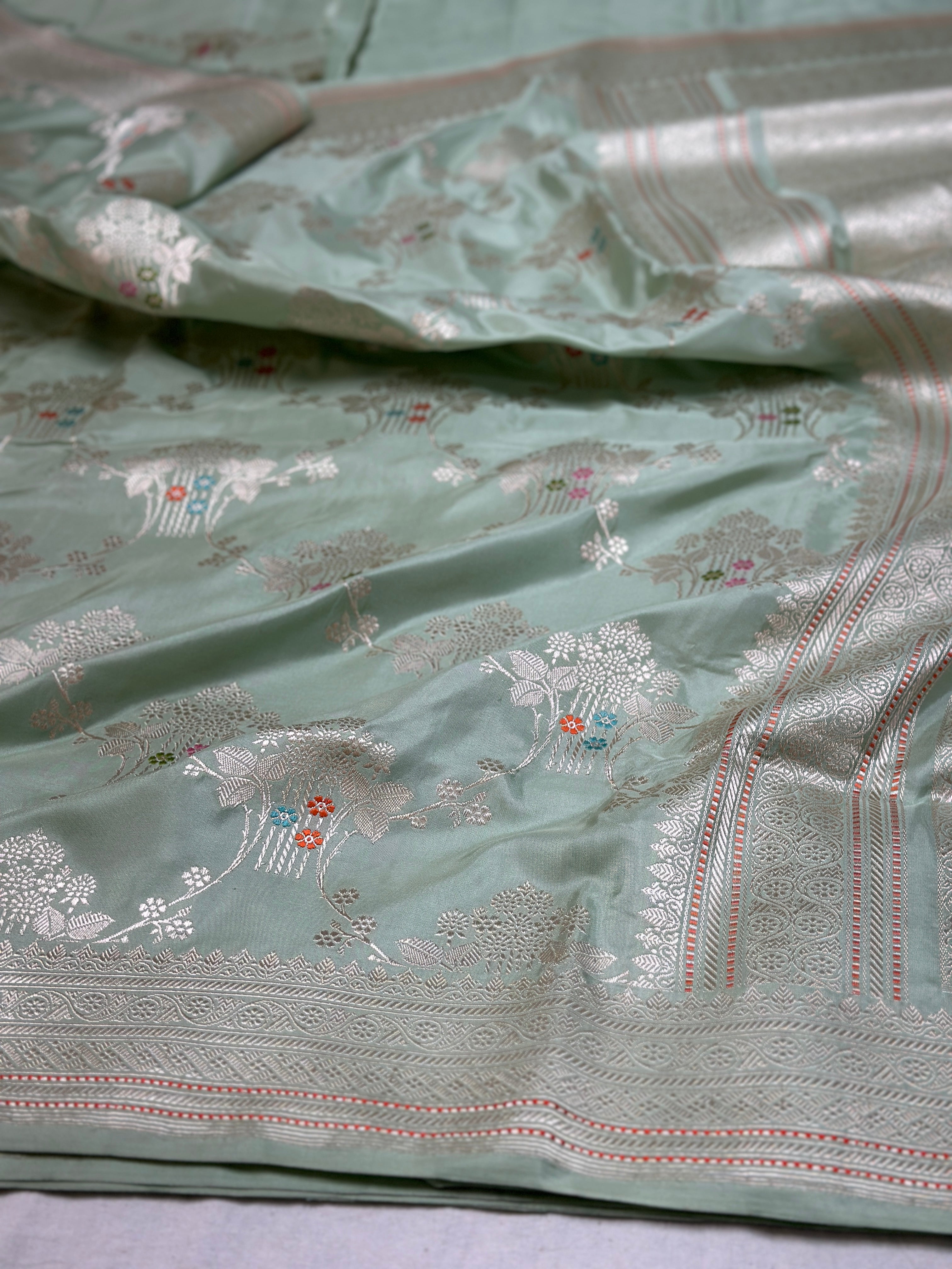 Pista green Handwoven Pure Banarasi katan Silk Saree