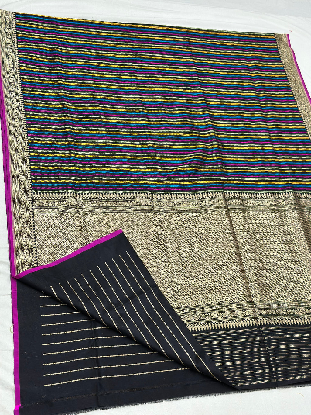 Black Handwoven Pure Banarasi Silk Saree