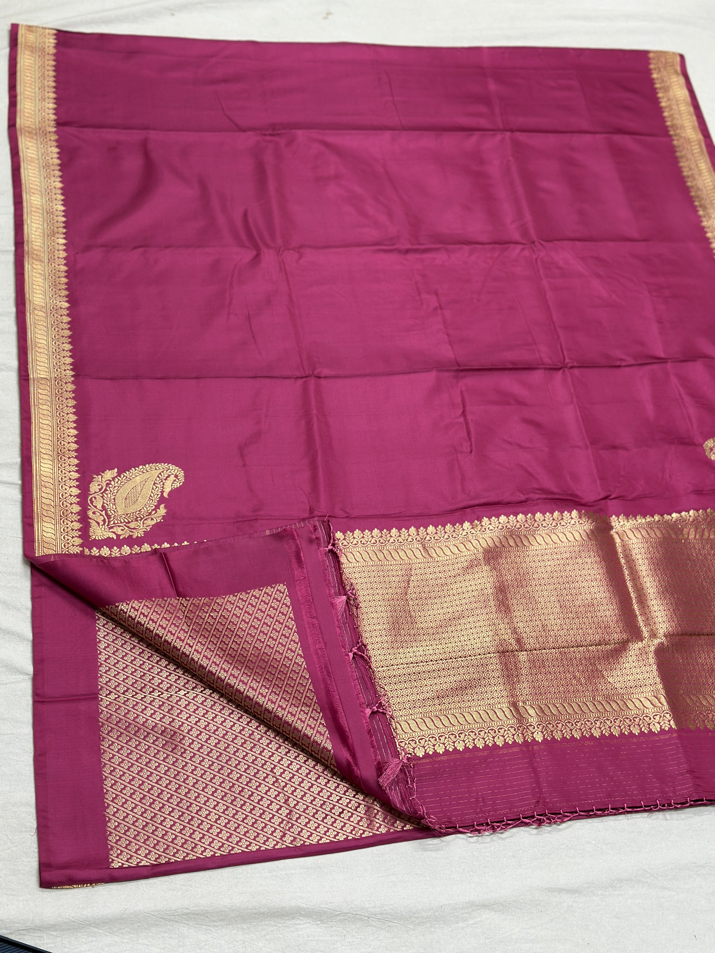 Handwoven Pure Banarasi Mashru Silk Saree