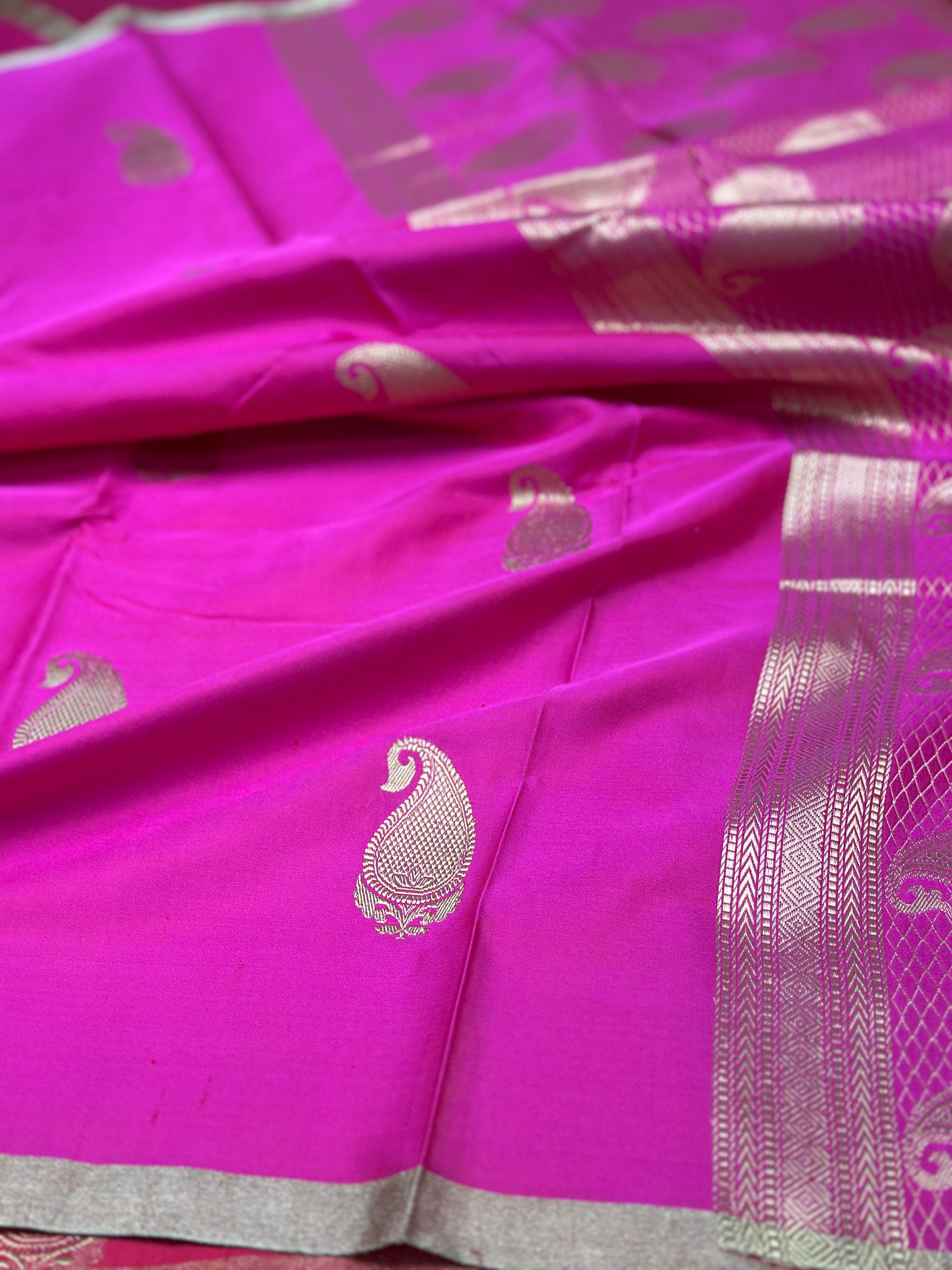 Handwoven Banarasi Pure Mashru Satin Silk Saree