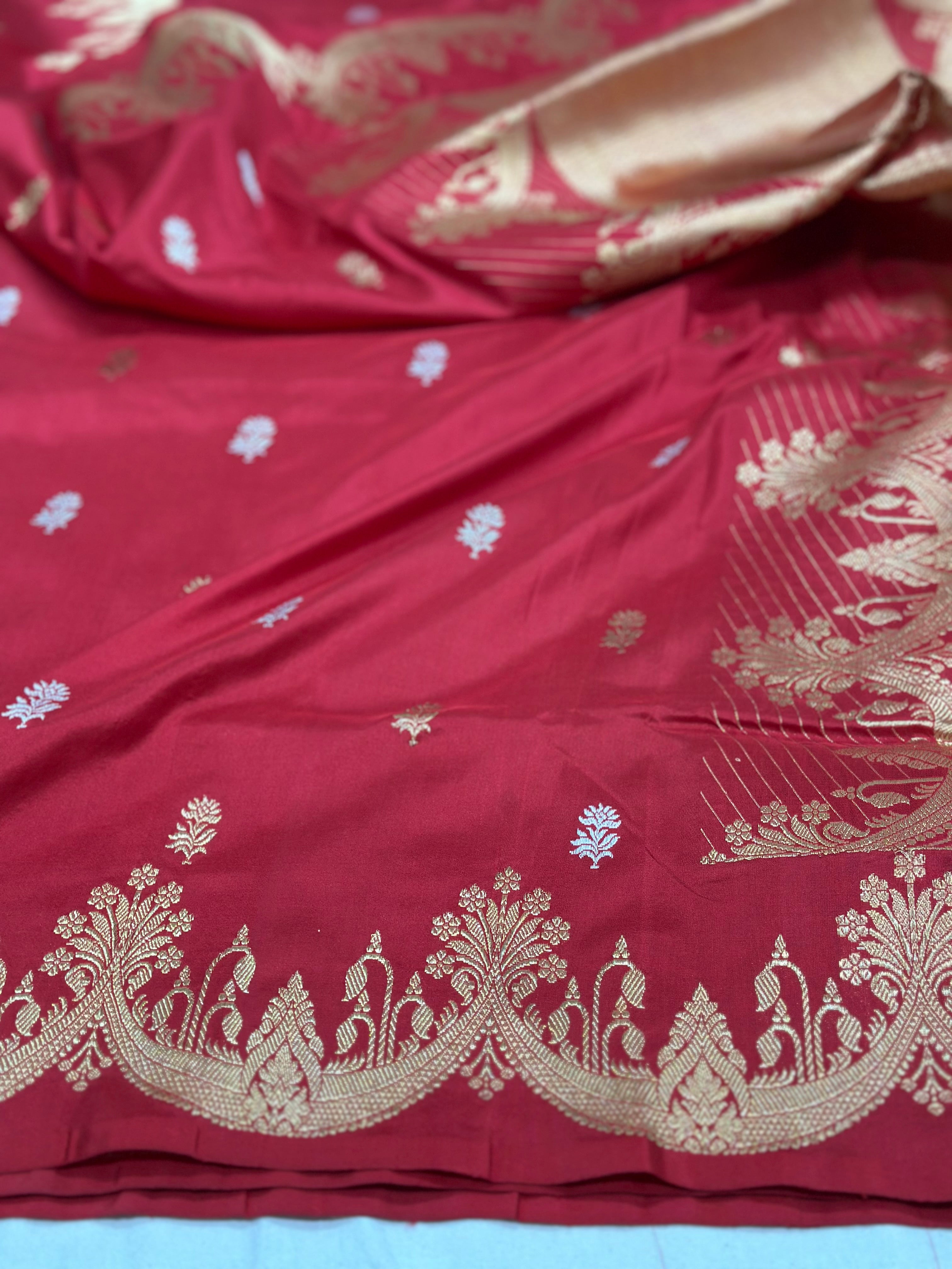 Red Handwoven Pure Banarasi Silk Saree