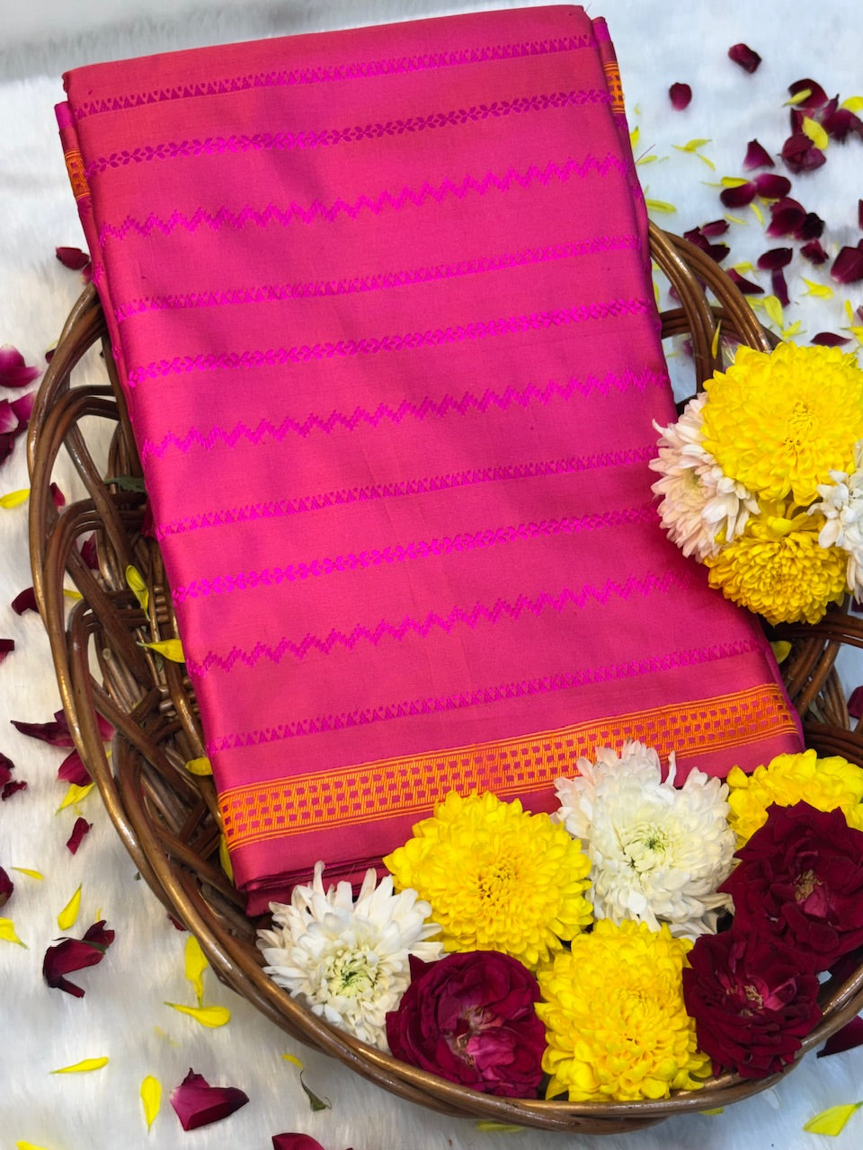 Pinkish Orange Pure Tanchoi Silk Buti Handwoven Banarasi Saree