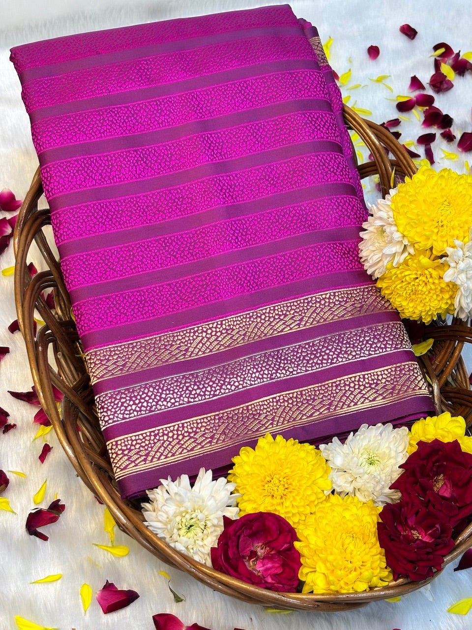 Hot Pink Pure Mashru Silk Buti Handwoven Banarasi Saree