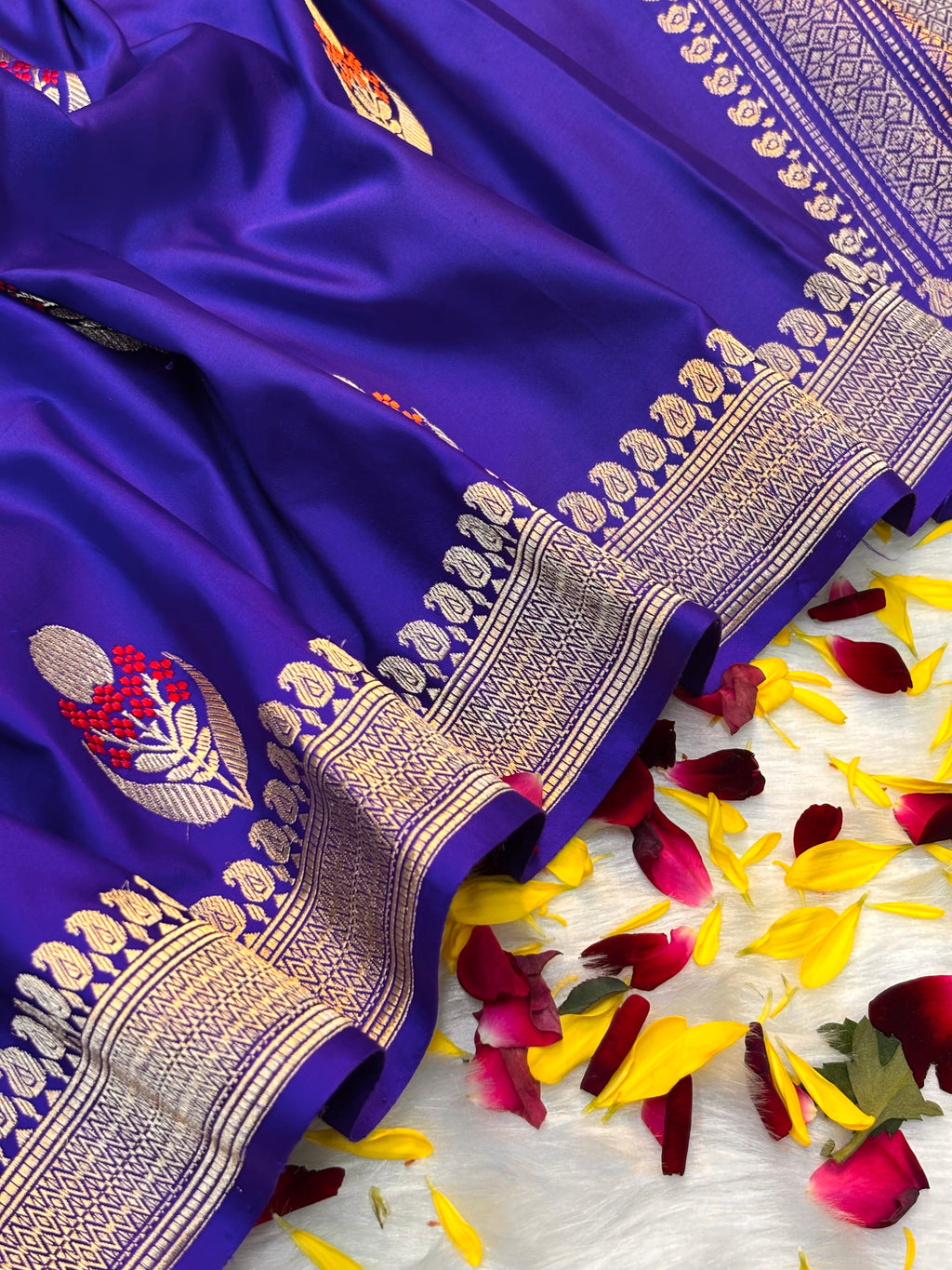 Royal Blue Pure Mashru Silk With Minakari Buti Handwoven Banarasi Saree