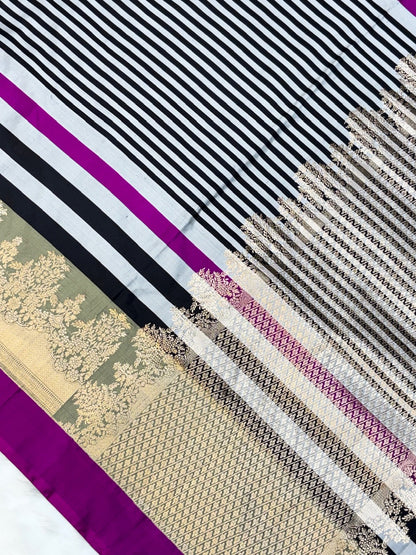 Royal Purple Checks Pure Mashru Silk Handwoven Banarasi Saree