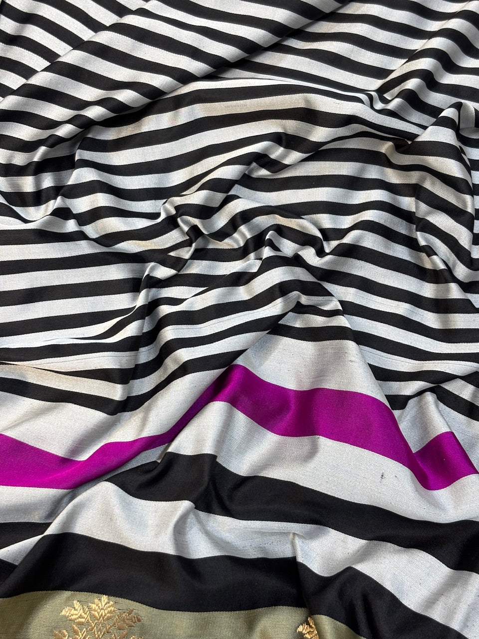 Royal Purple Checks Pure Mashru Silk Handwoven Banarasi Saree