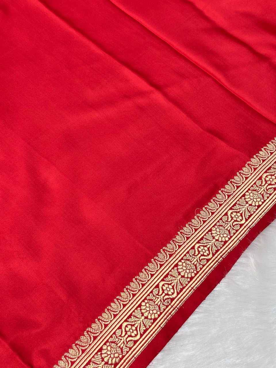 Red Pure Mashru Silk Handwoven Banarasi Saree