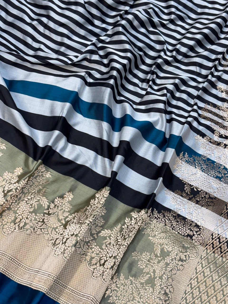 Teal Blue Pure Mashru Silk Handwoven Banarasi Saree