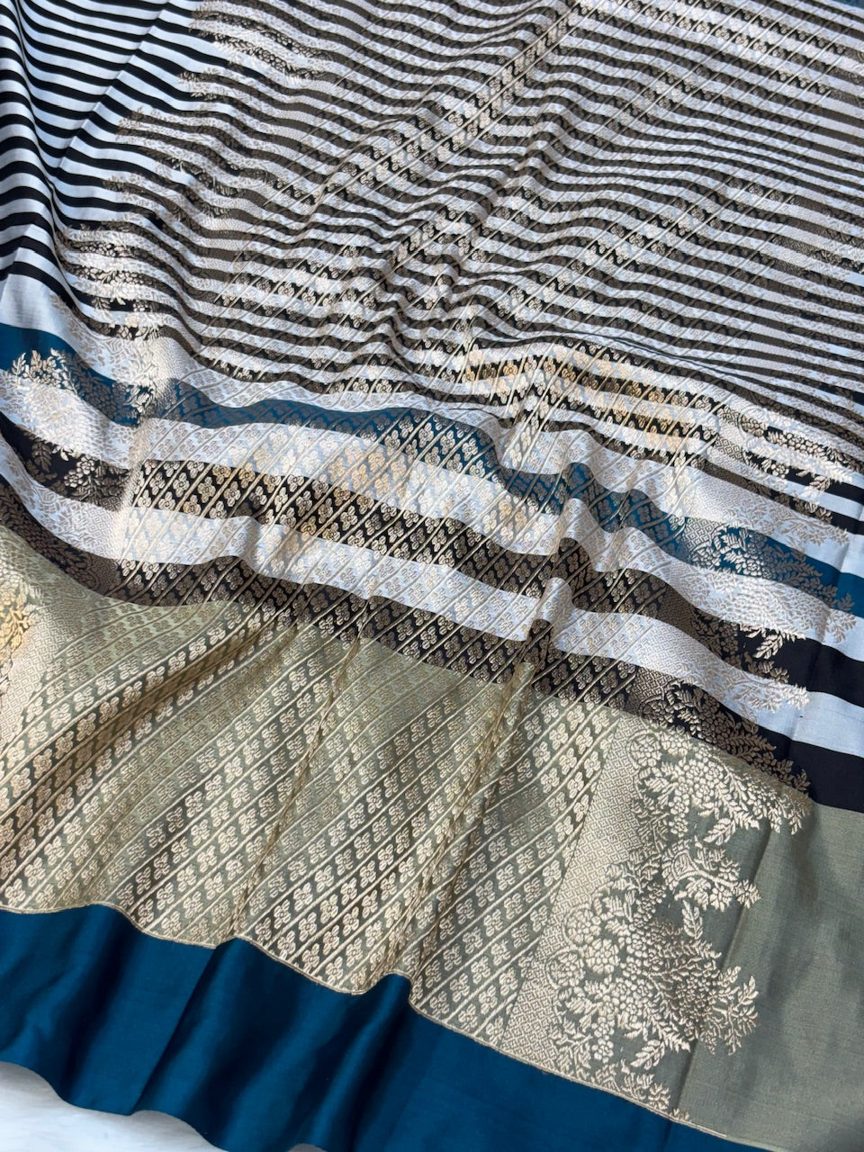 Teal Blue Pure Mashru Silk Handwoven Banarasi Saree